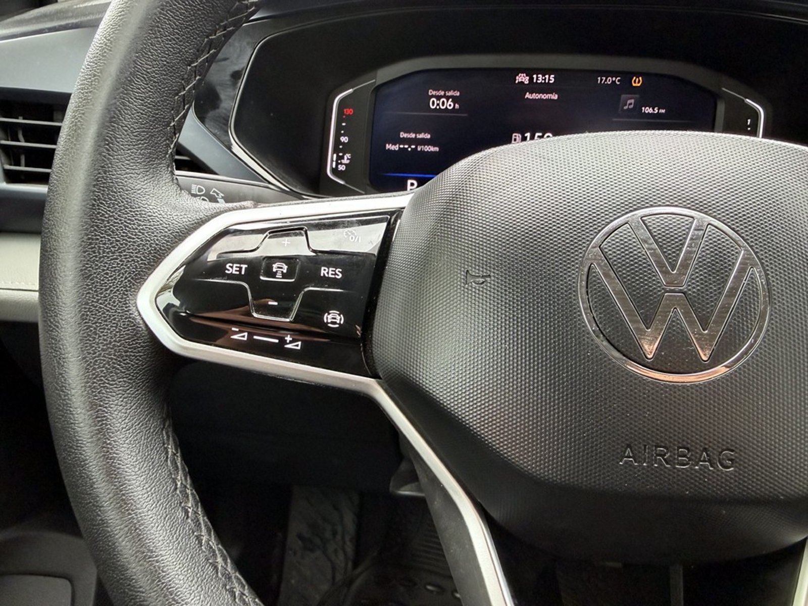 VOLKSWAGEN TAOS 1.4 TSI AUT 2025 - Imagen 17 de 20