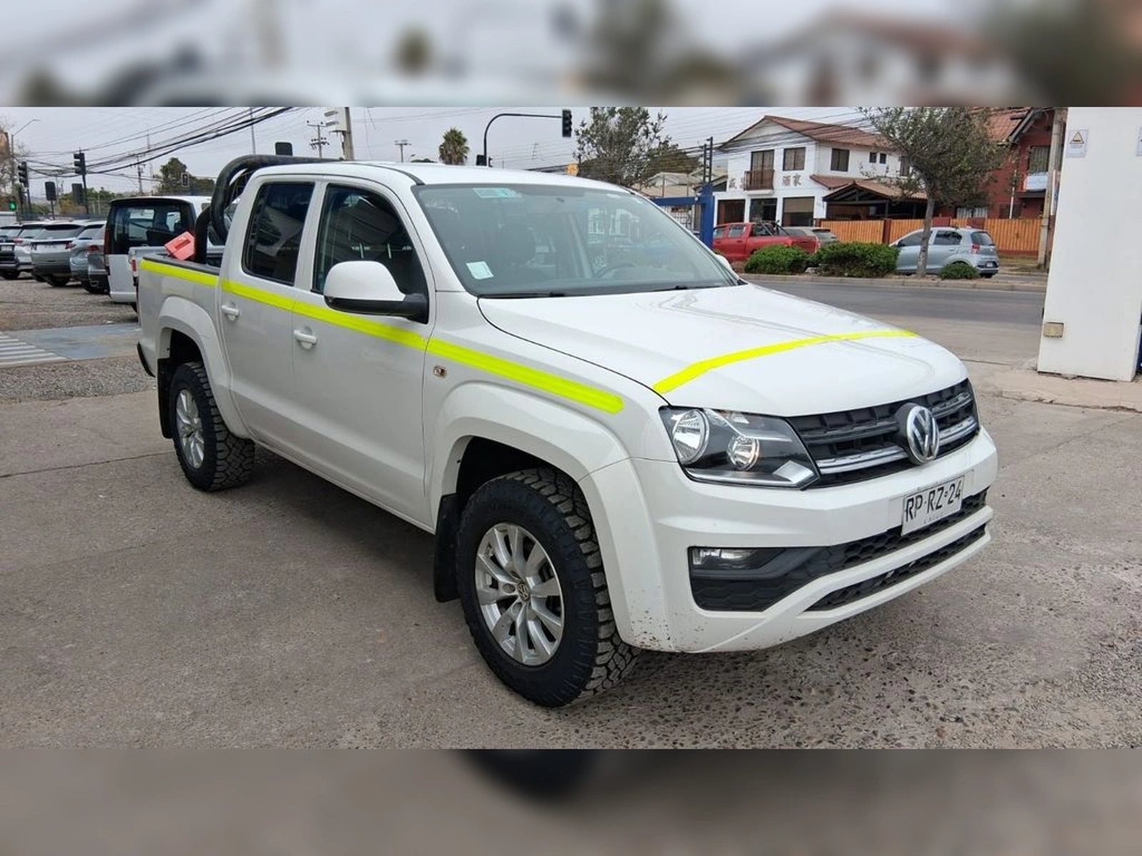 VOLKSWAGEN AMAROK 2.0 TRENDLINE DIESEL 4MOTION 4X4 DOB. CAB. MT 4P 2022 - Imagen 3 de 19