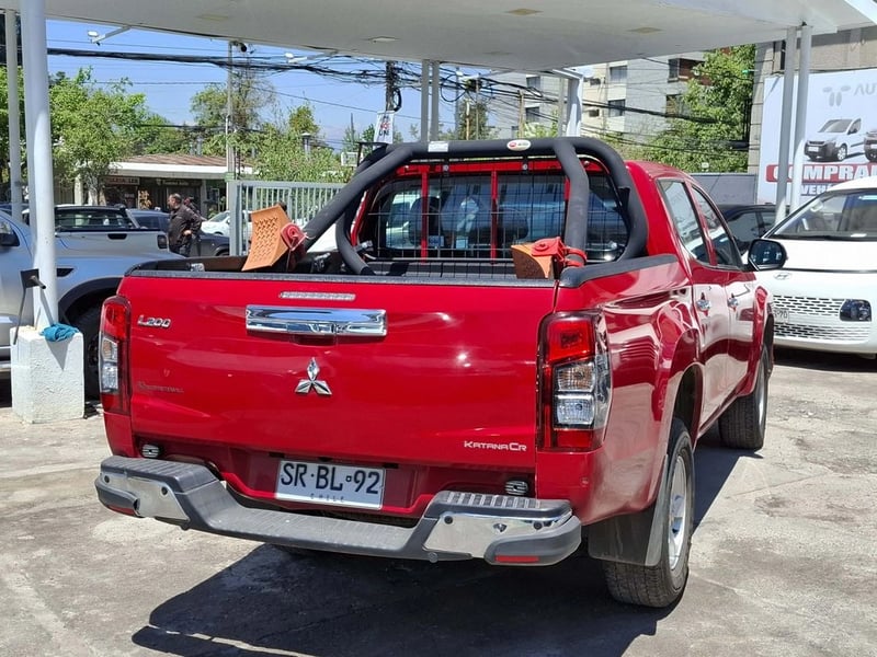 Mitsubishi L200 2.4 KATANA CR 4X2 MT 2023 - Imagen 7 de 20