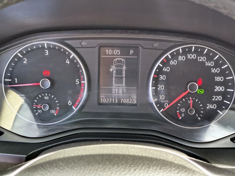 Volkswagen AMAROK 2.0 Diesel 4x4 T/A 2023 - Imagen 12 de 20
