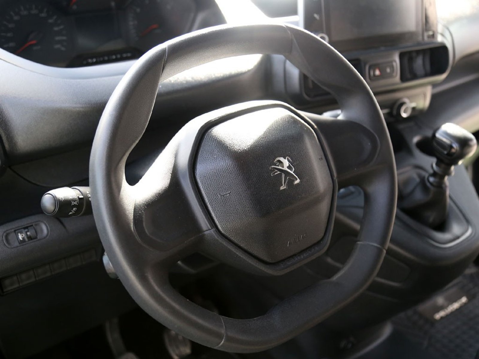Peugeot PARTNER 1.5 L1 MT DIESEL 2024 - Imagen 14 de 19