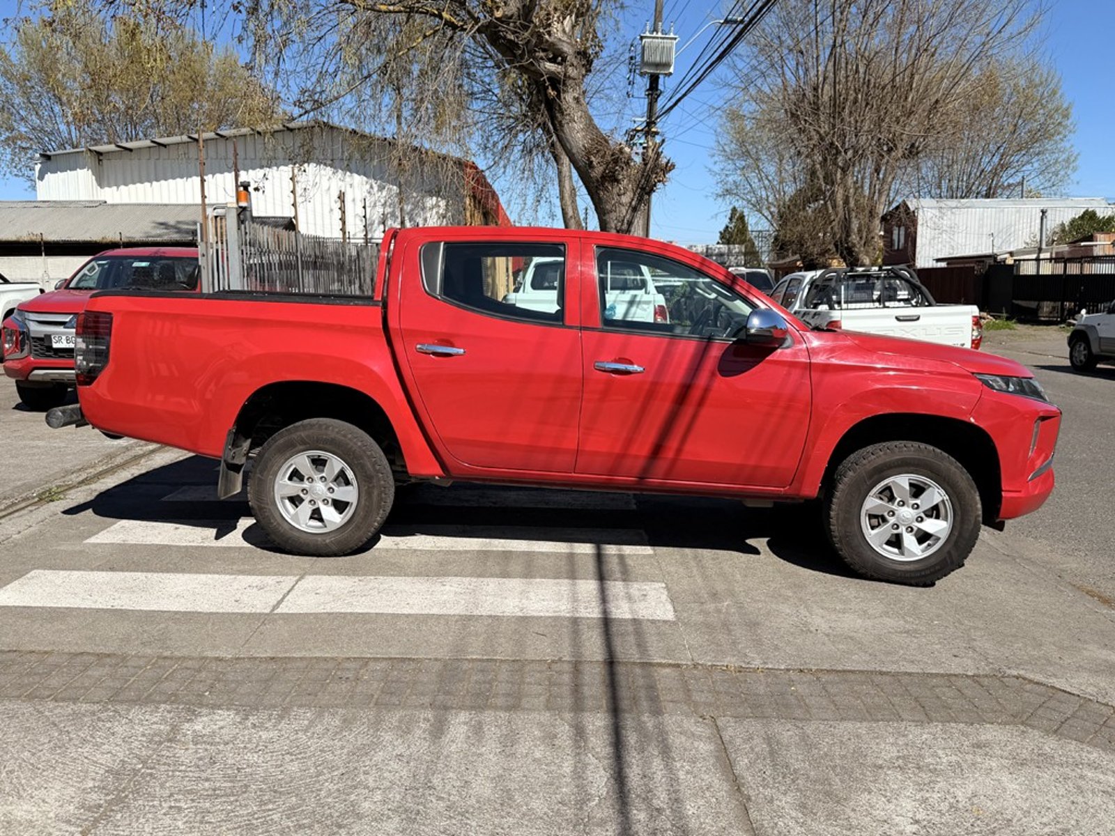 Mitsubishi L200 KATANA CR 2.4 4X2 2022 - Foto 4 de 20