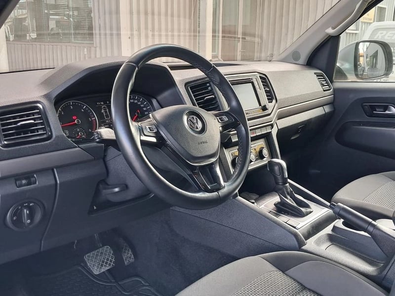 Volkswagen AMAROK COMFORTLINE 2.0 AT 4X4 2023 - Imagen 14 de 20