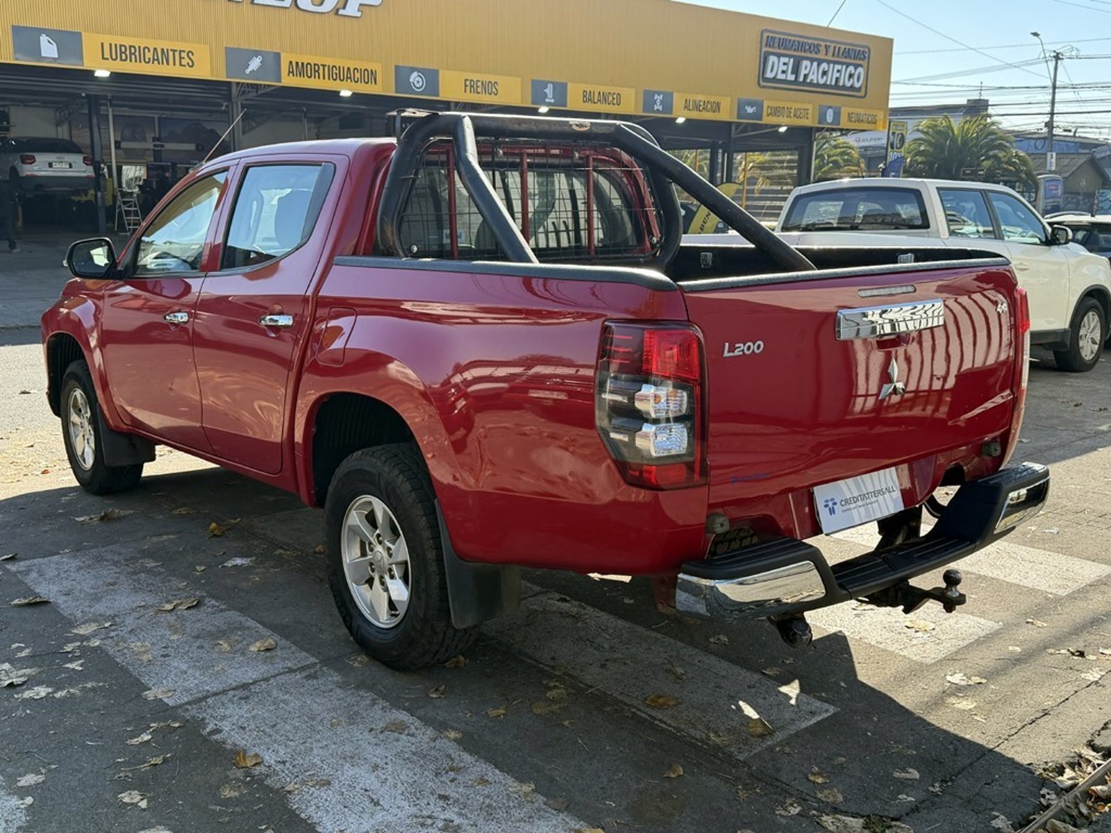 Mitsubishi L200 2.4 KATANA CRT 4X4 MT 2023 - Imagen 7 de 20