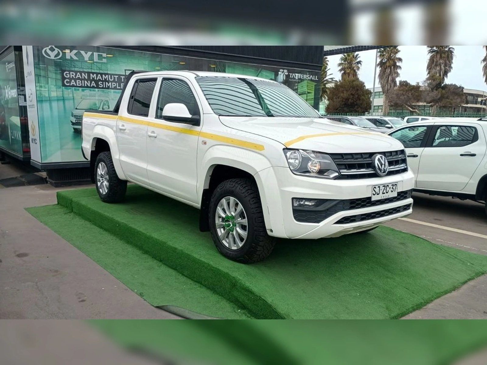 VOLKSWAGEN AMAROK 2.0 TRENDLINE DIESEL 4MOTION 4X4 DOB. CAB. MT 4P 2023 - Imagen 3 de 12