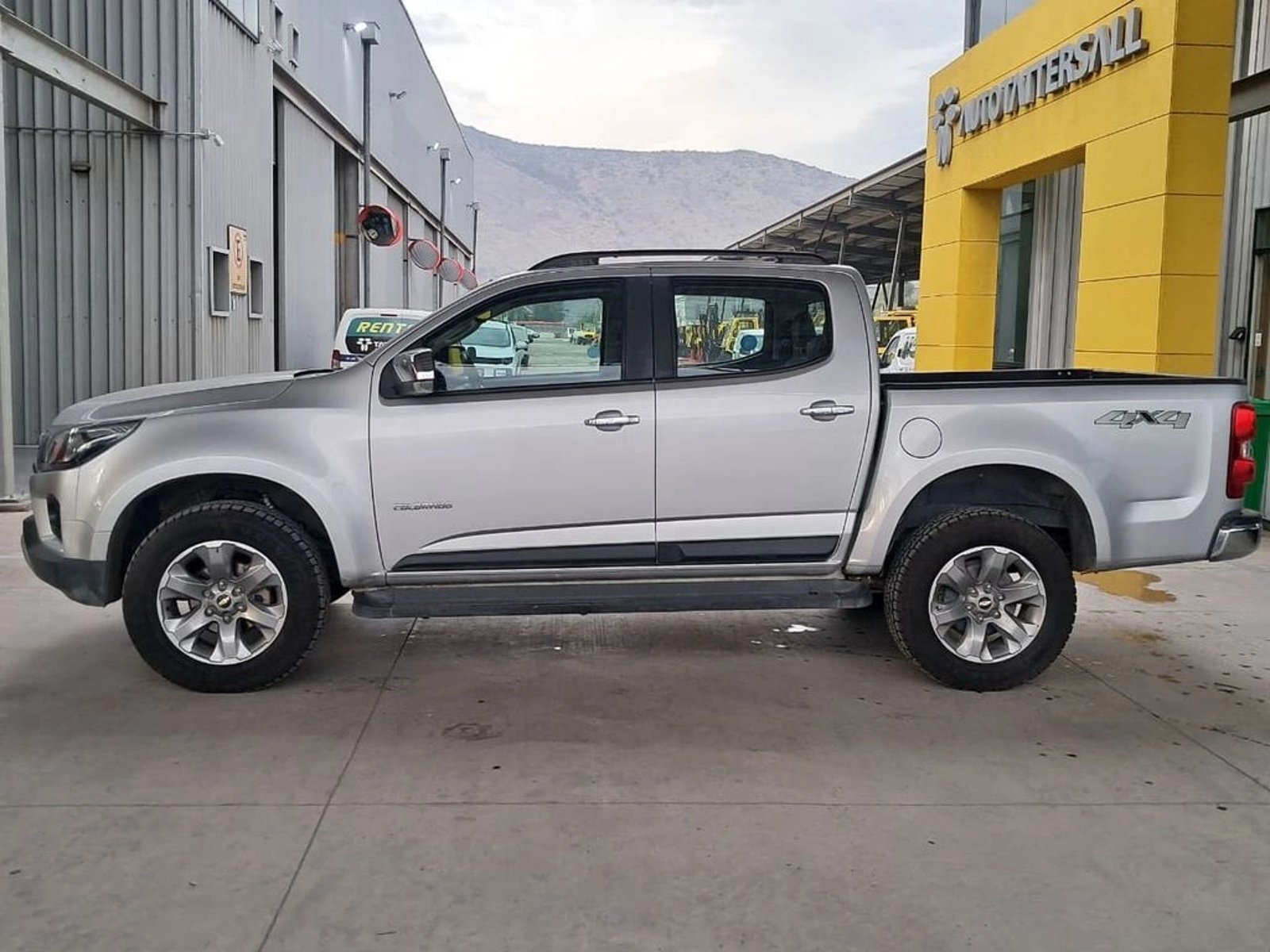 Chevrolet COLORADO 2.8 LTZ 4X4 AT 2023 - Imagen 9 de 20