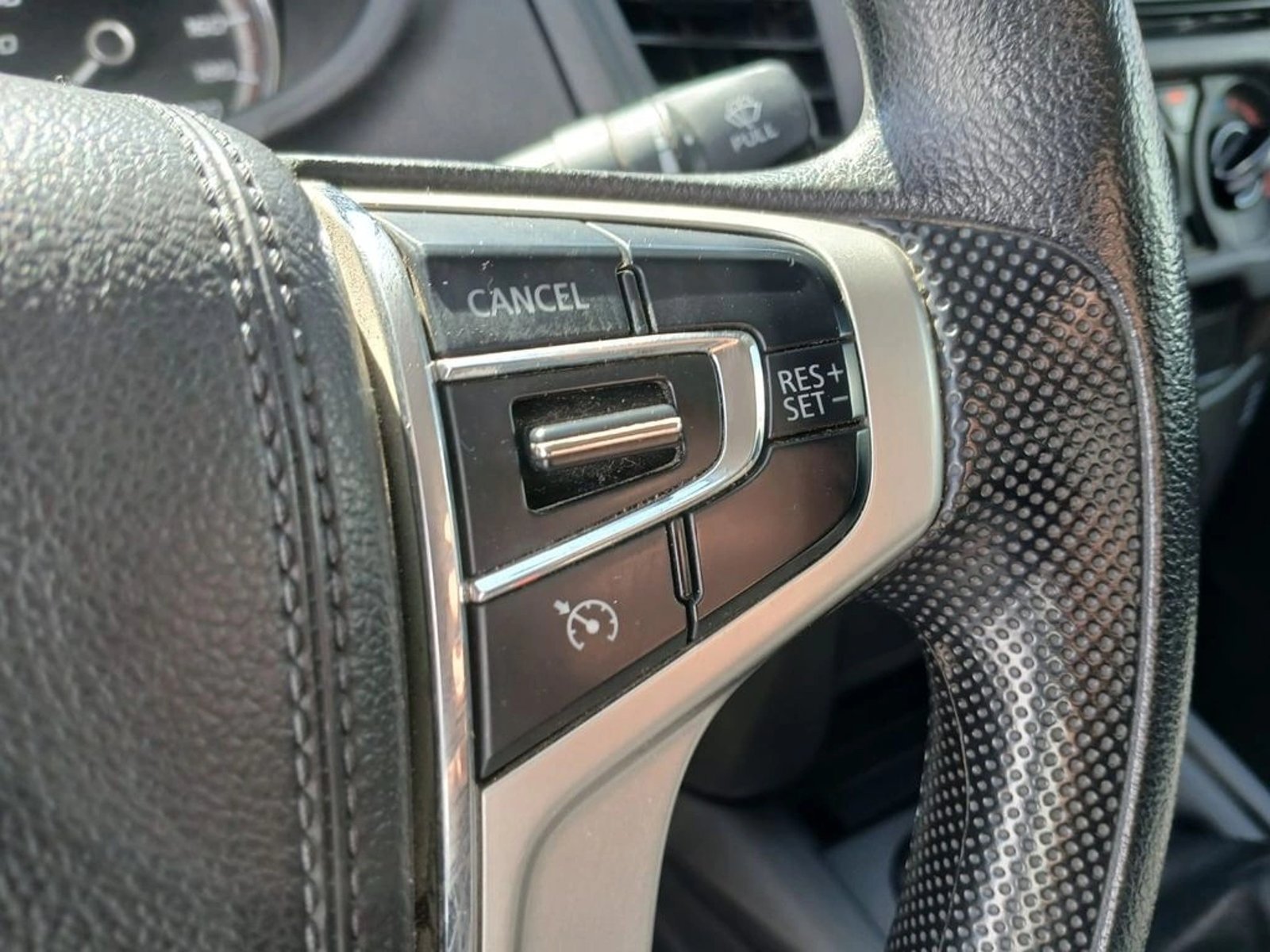MITSUBISHI L200 L200 KATANA CRT 4X4 2.4 2021 - Imagen 13 de 19