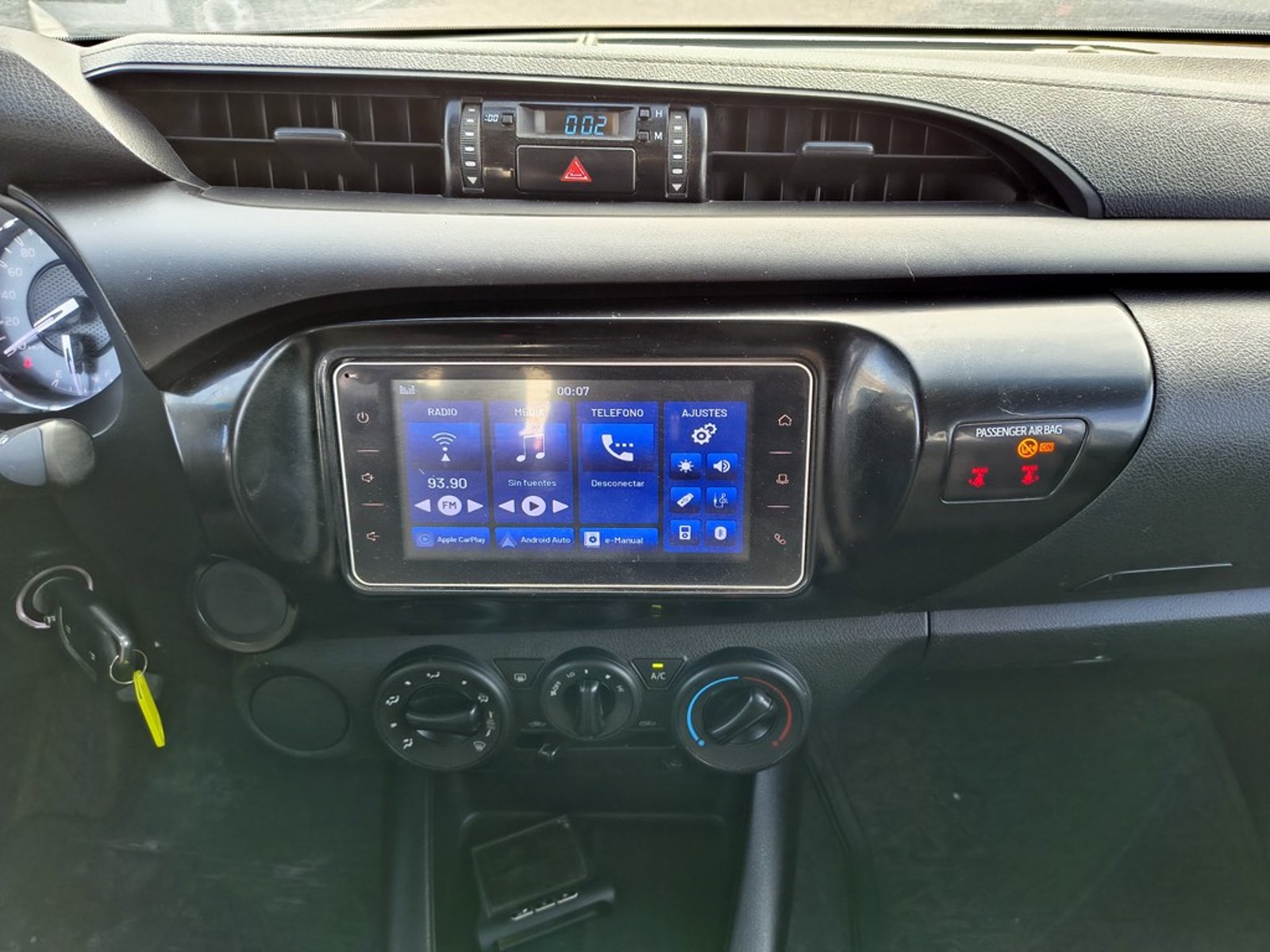 TOYOTA HILUX 2.4 DX 2022 - Imagen 17 de 20