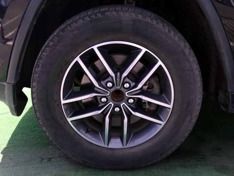 Jeep GRAND CHEROKEE 3.6 LAREDO 4X2 AT 5P 2020 - Imagen 10 de 20