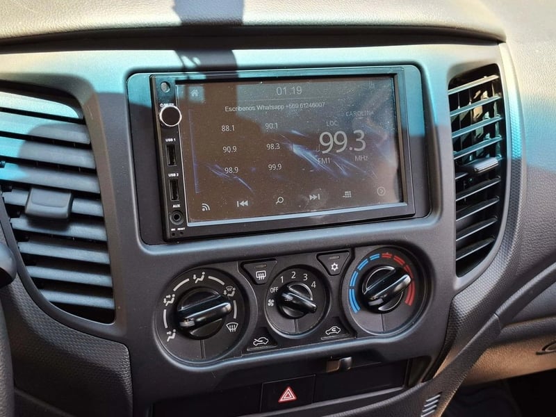Mitsubishi L200 2.4 KATANA CR 4X2 MT 2023 - Imagen 20 de 20