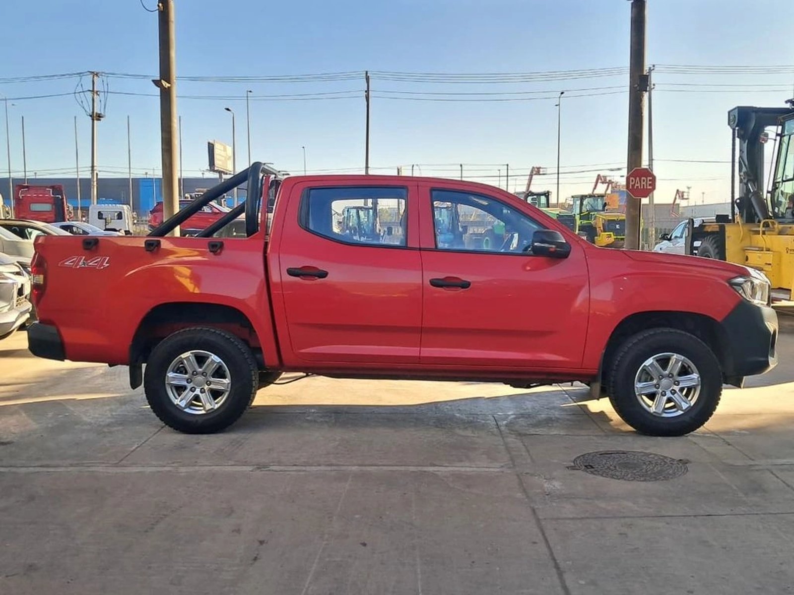 MAXUS T60 DX 4X4 MT 2.0 2024 - Imagen 4 de 20