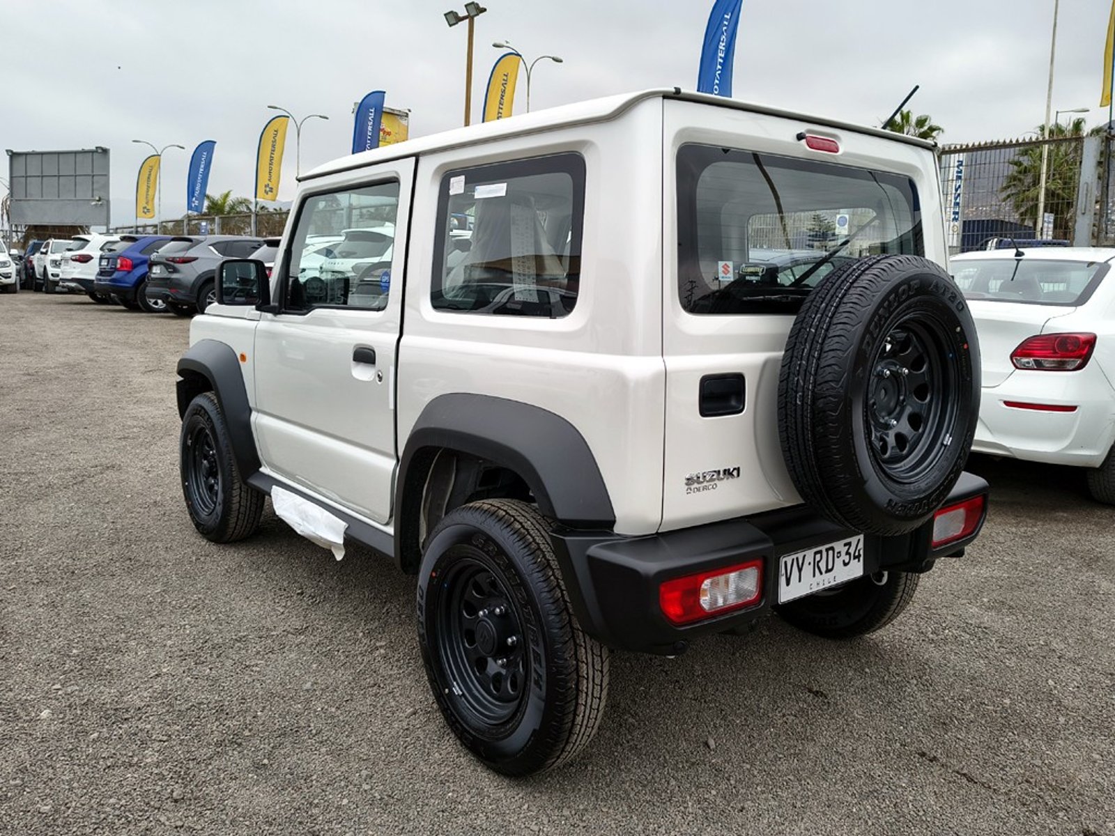 Suzuki JIMNY GL WINCHE MT 4X4 PRECIO+ IVA 2026 - Imagen 5 de 19