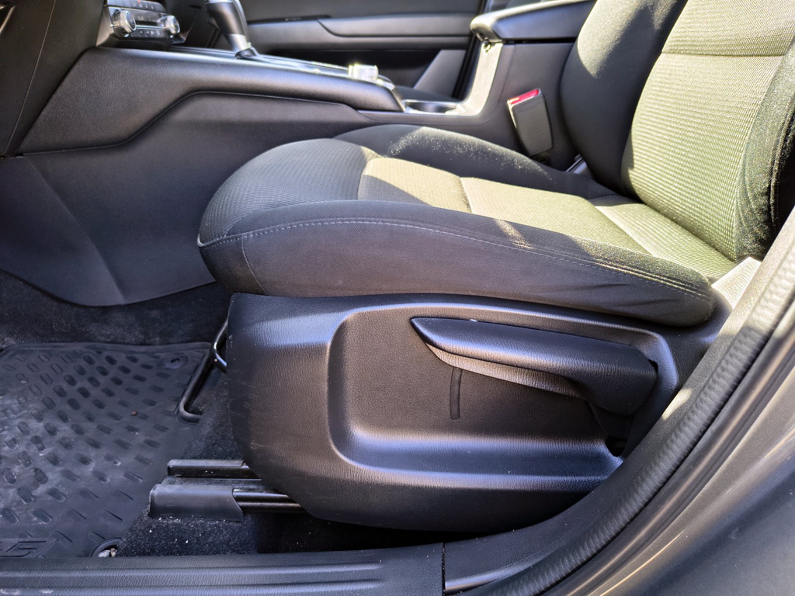 Mazda CX-5 2.0 Gasolina 4x4 T/A 2025 - Imagen 8 de 20