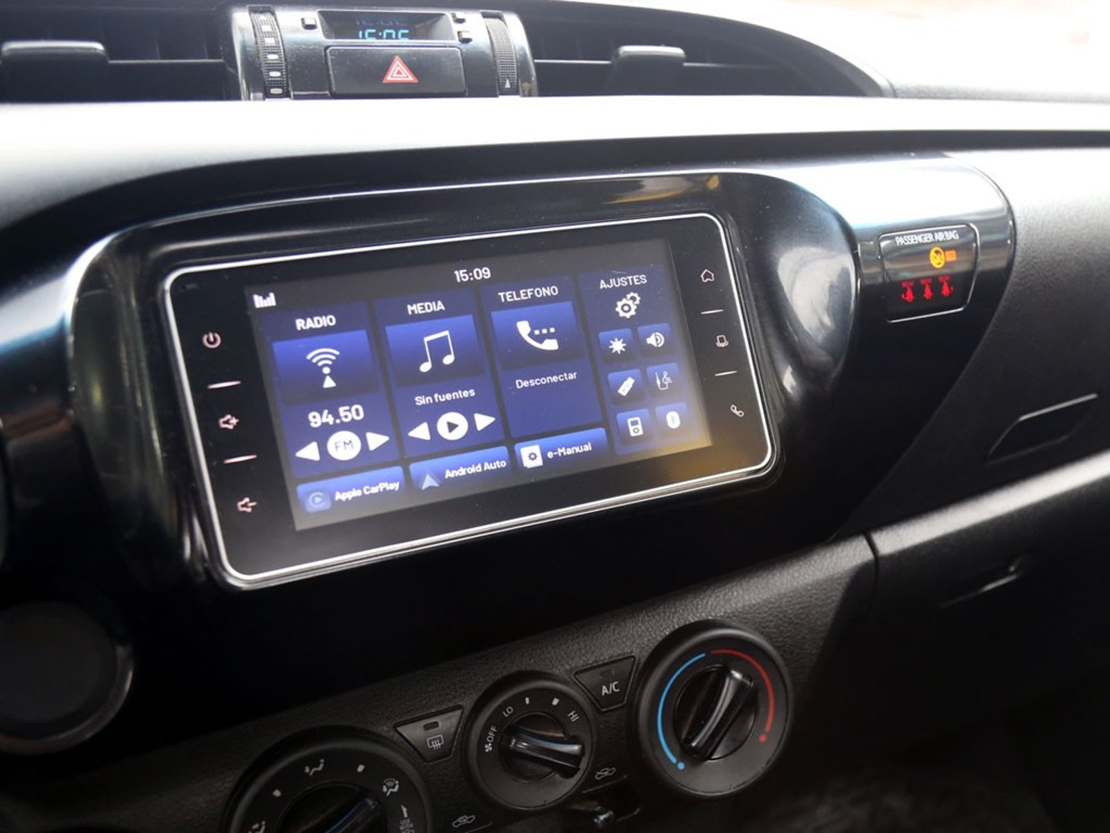 Toyota HILUX 2.4 DX MT 4X2 DIESEL 2021 - Imagen 14 de 20