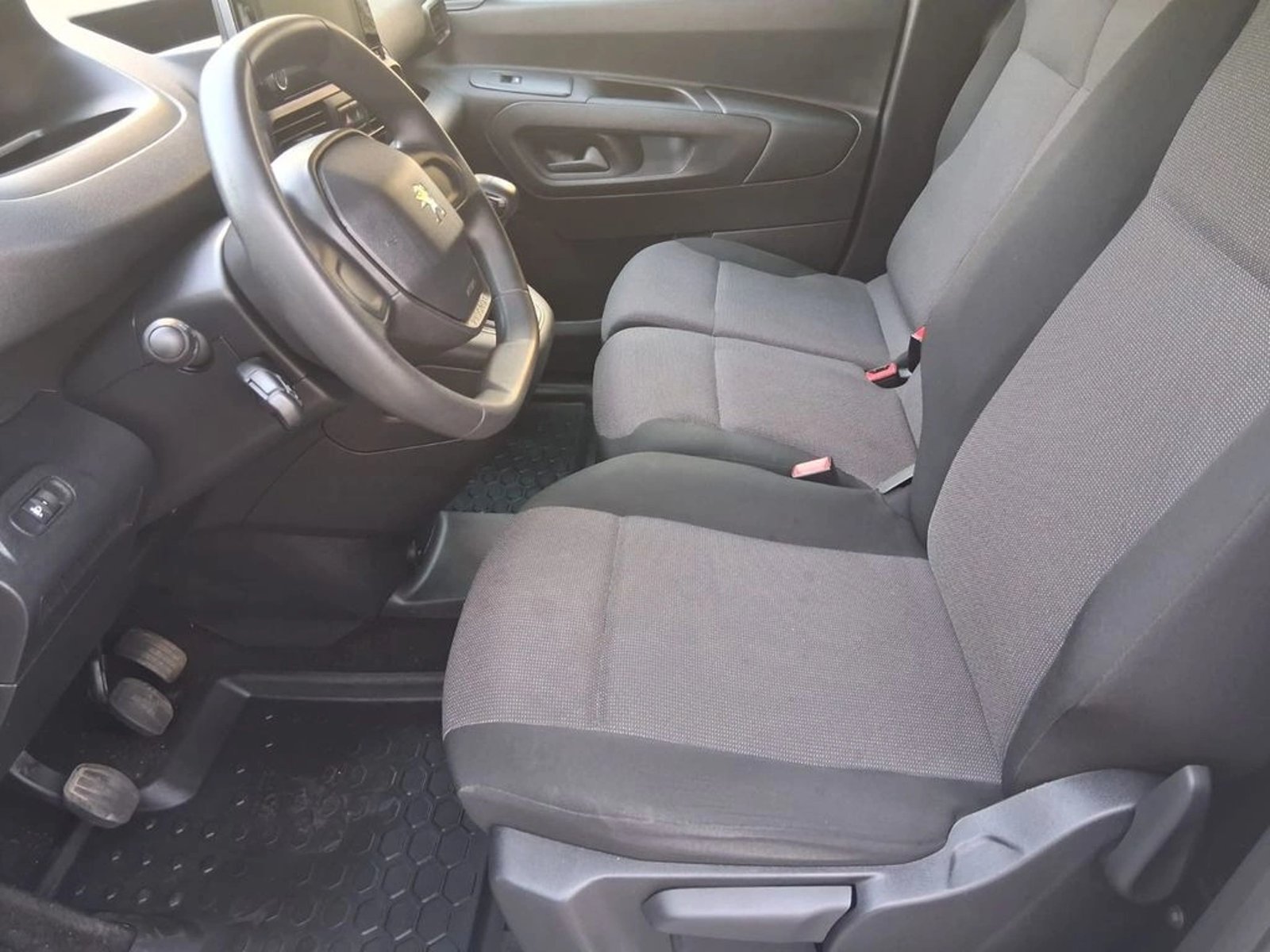 PEUGEOT PARTNER 1.5 BLUE HDI 5MT 2024 - Imagen 8 de 13