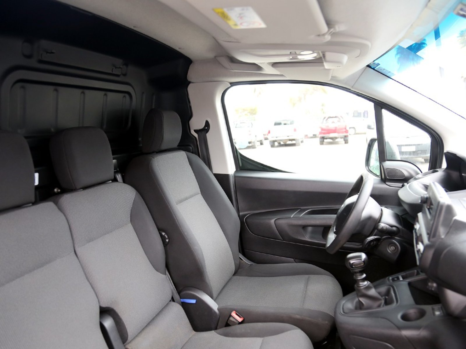 Peugeot PARTNER 1.5 L1 BLUEHDI 2023 - Imagen 17 de 20