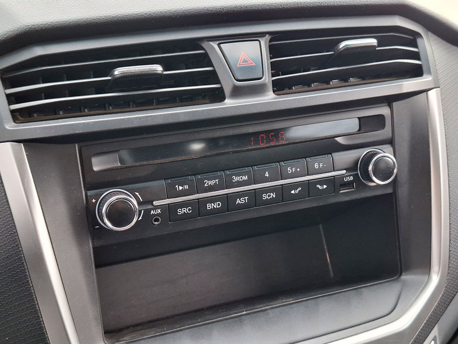Maxus T60 T60 2.0 DX 4X2 MT 2024 - Imagen 13 de 20
