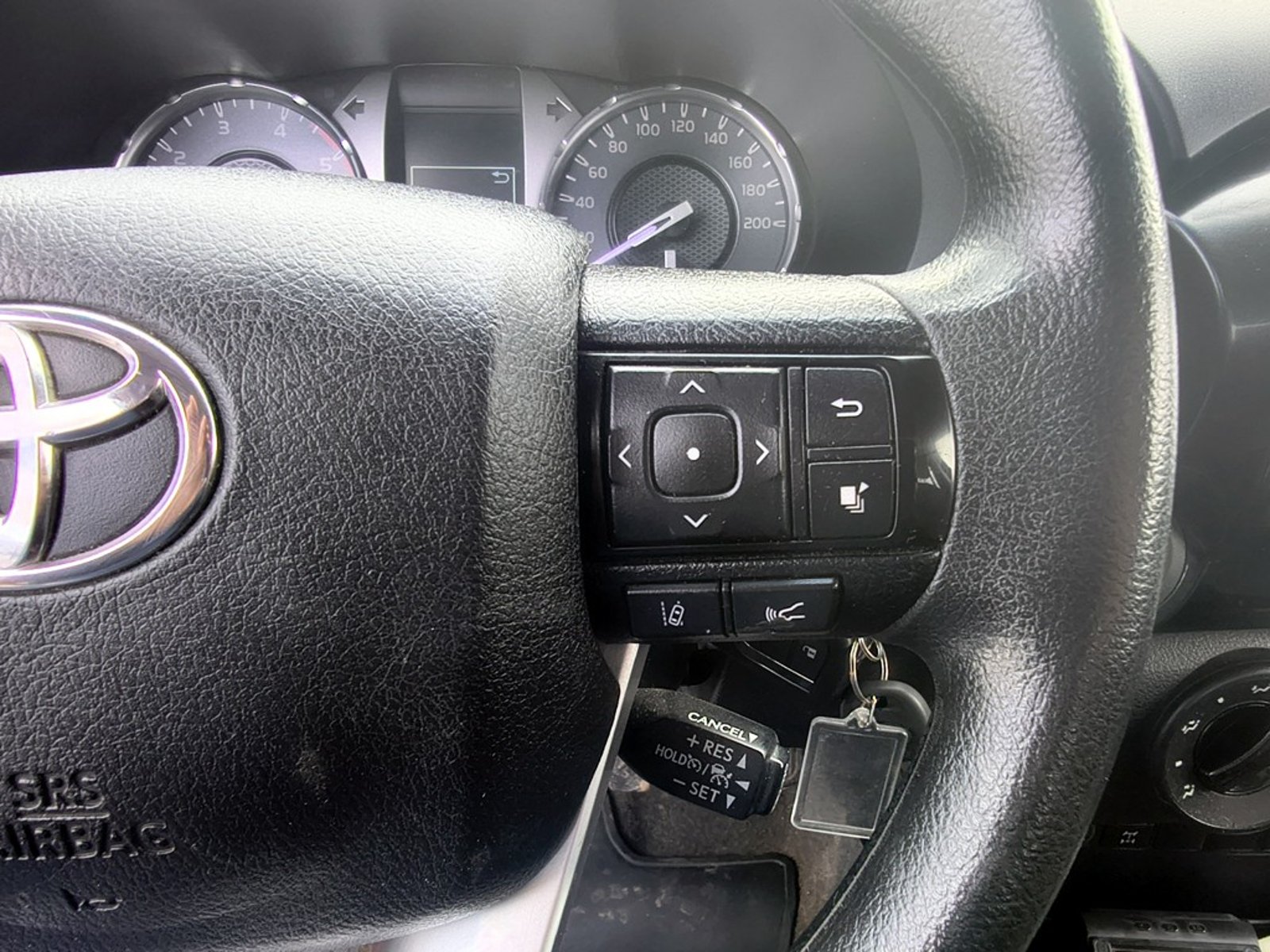 TOYOTA HILUX HILUX TSS 2.4 Diesel 4X2 T/M 2022 - Imagen 16 de 20