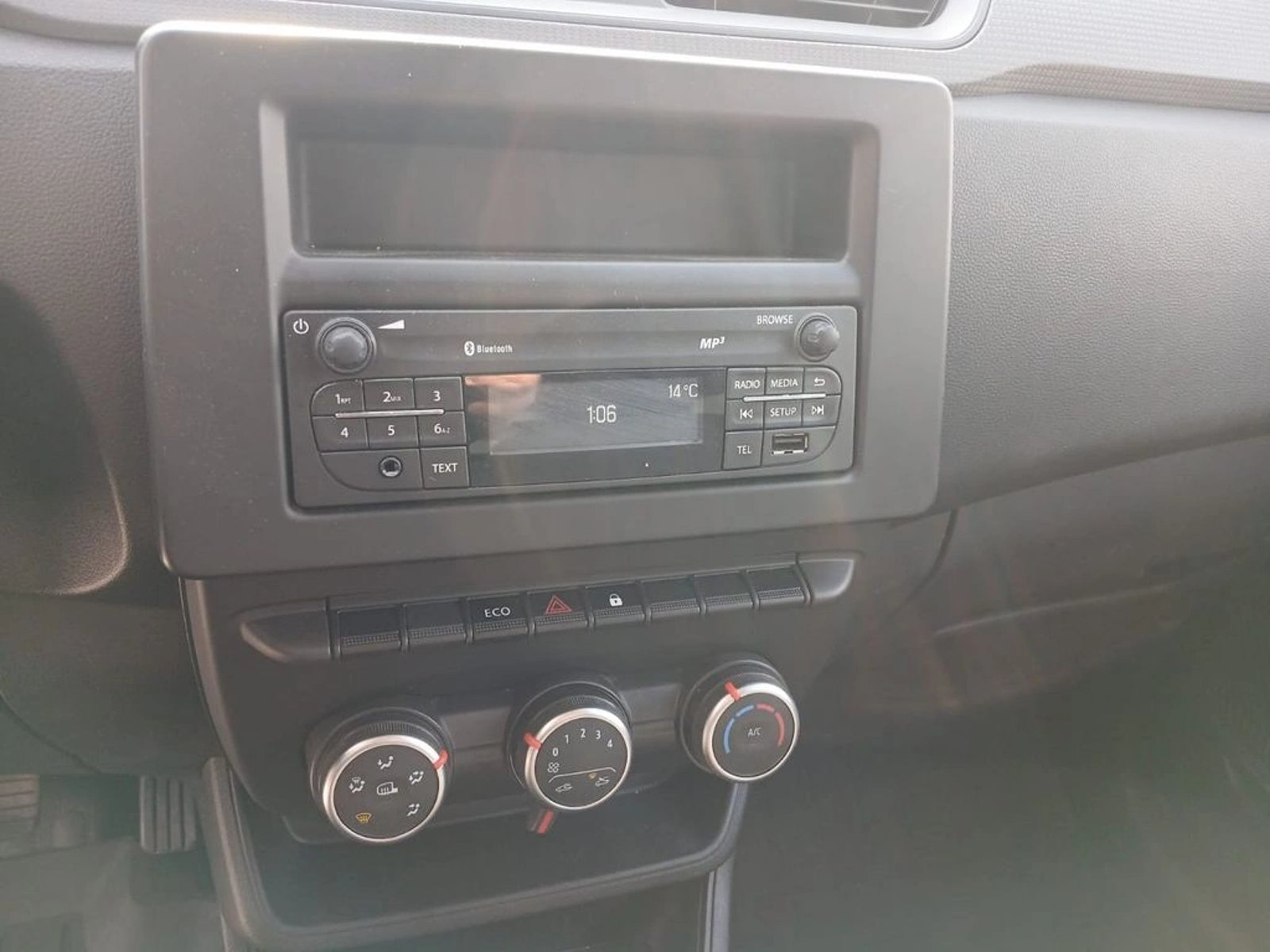 Renault EXPRESS EXPRESS 1.5 DIESEL MT 2022 - Imagen 12 de 15
