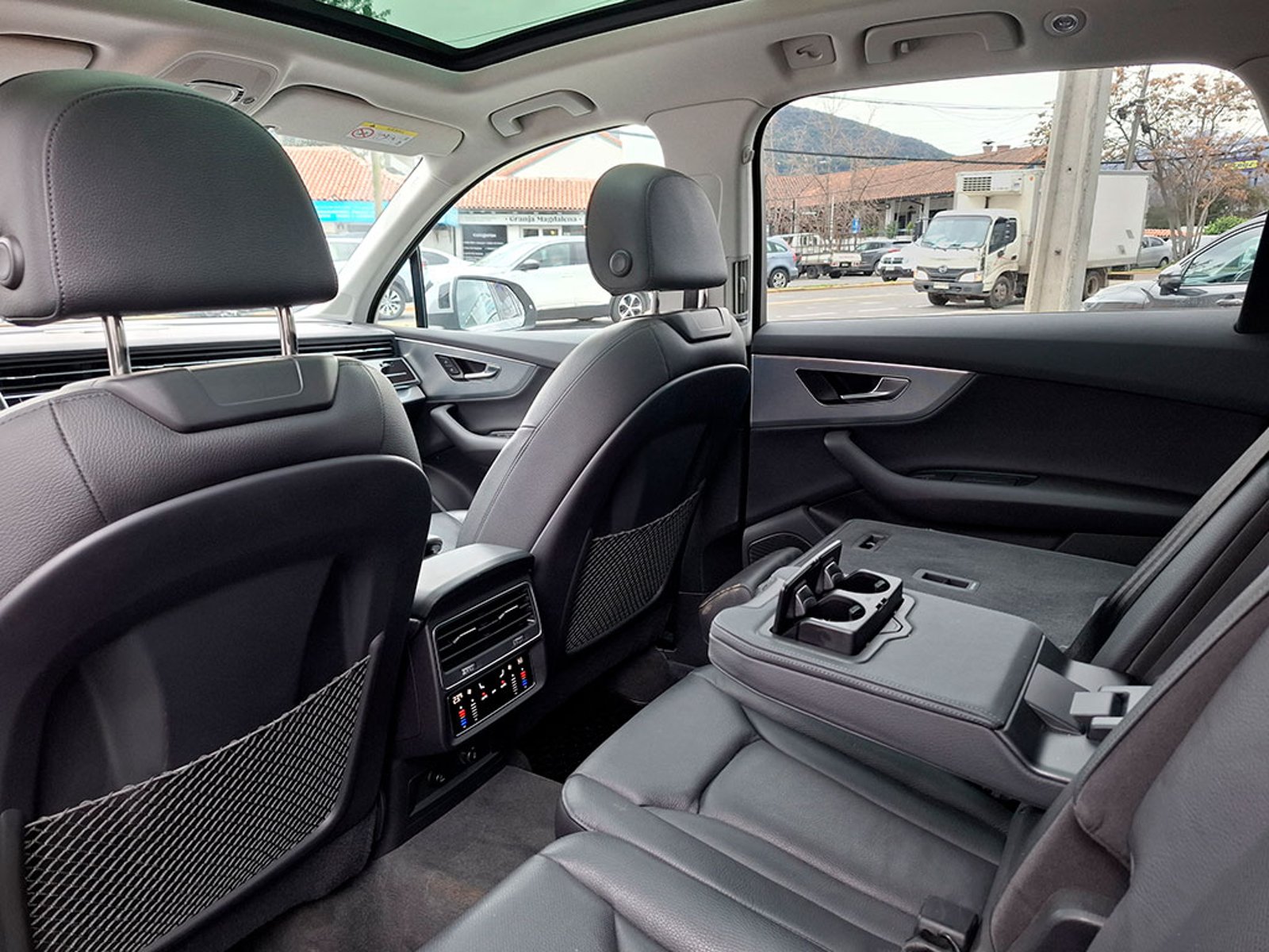 Audi Q7 55 TFSI Quattro 3.0 S line 2023 - Imagen 20 de 20