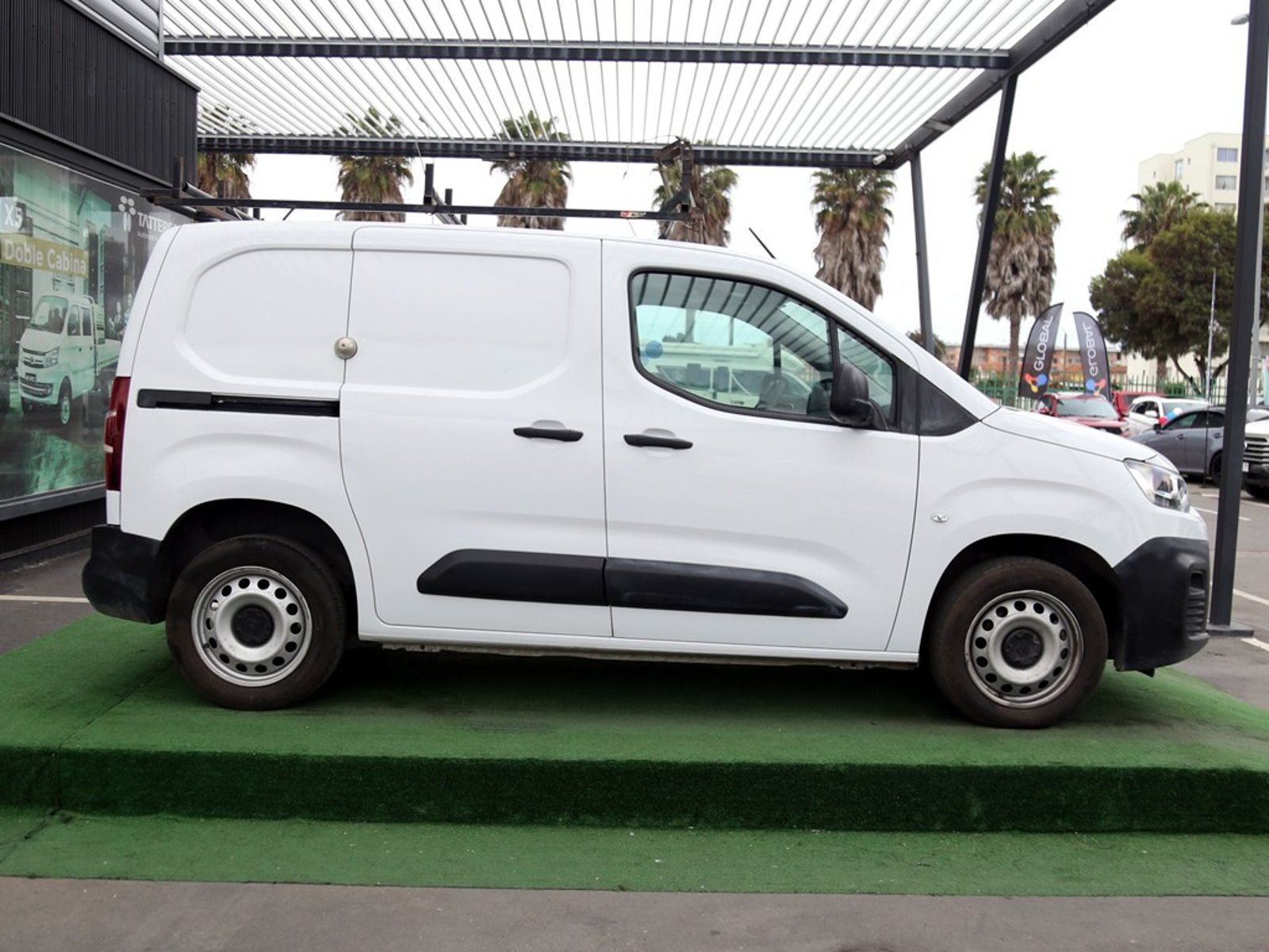Citroën BERLINGO BLUEHDI 1.5 2024 - Foto 4 de 20