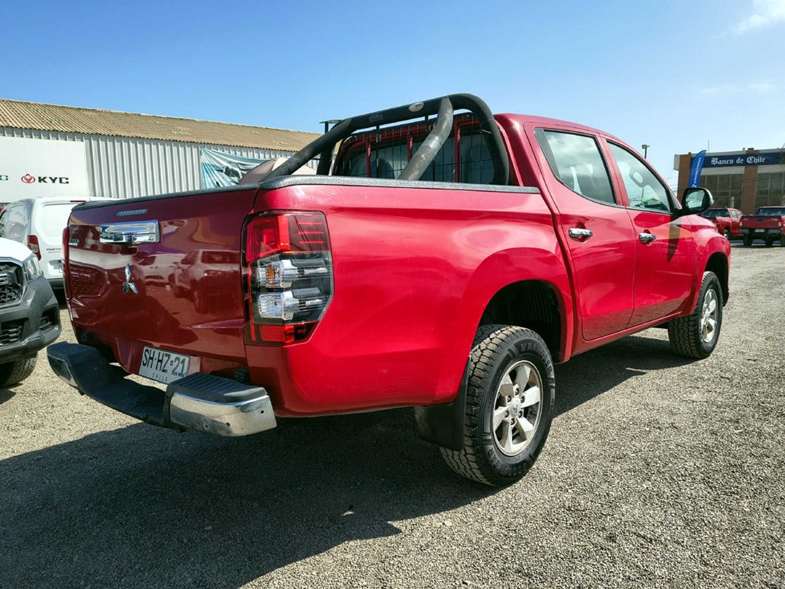 Mitsubishi L200 KATANA 2.4 Diesel 4x2 T/M 2022 - Imagen 7 de 20