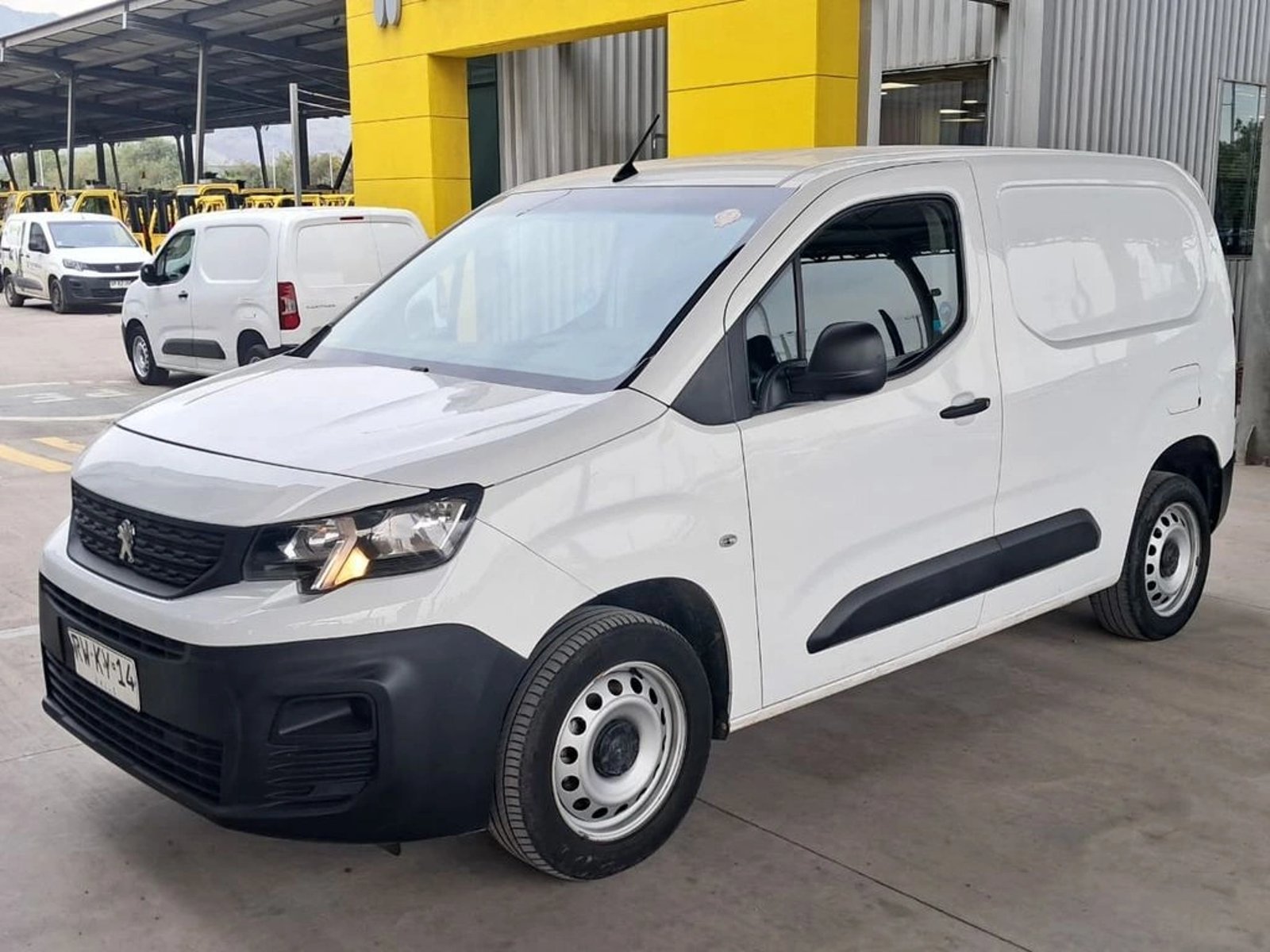 Peugeot PARTNER L1 1.6 HDI 4X2 MT 2022 - Foto 2 de 20