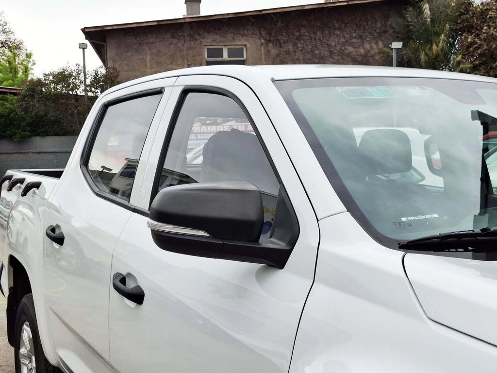 Maxus T60 2.0 DX 4X2 MT 2024 - Imagen 4 de 20