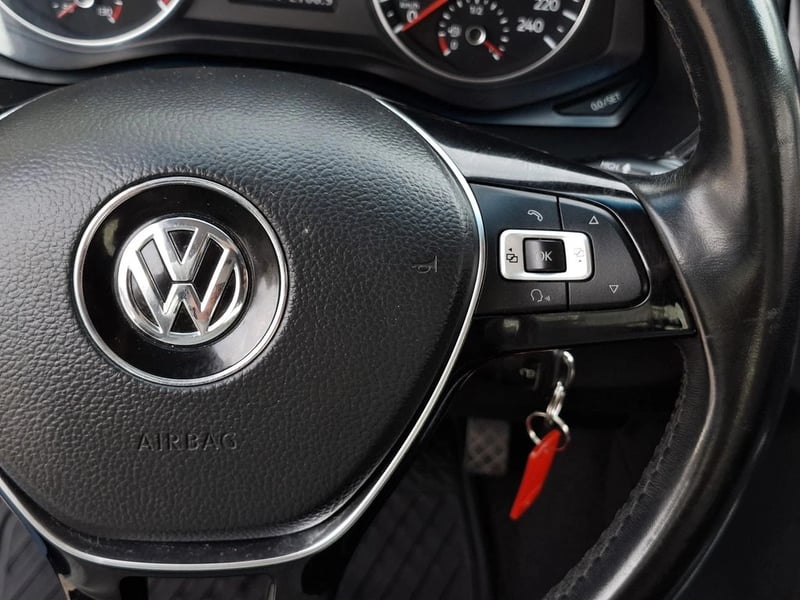 Volkswagen AMAROK COMFORTLINE 4MOTION AT 2023 - Imagen 18 de 20