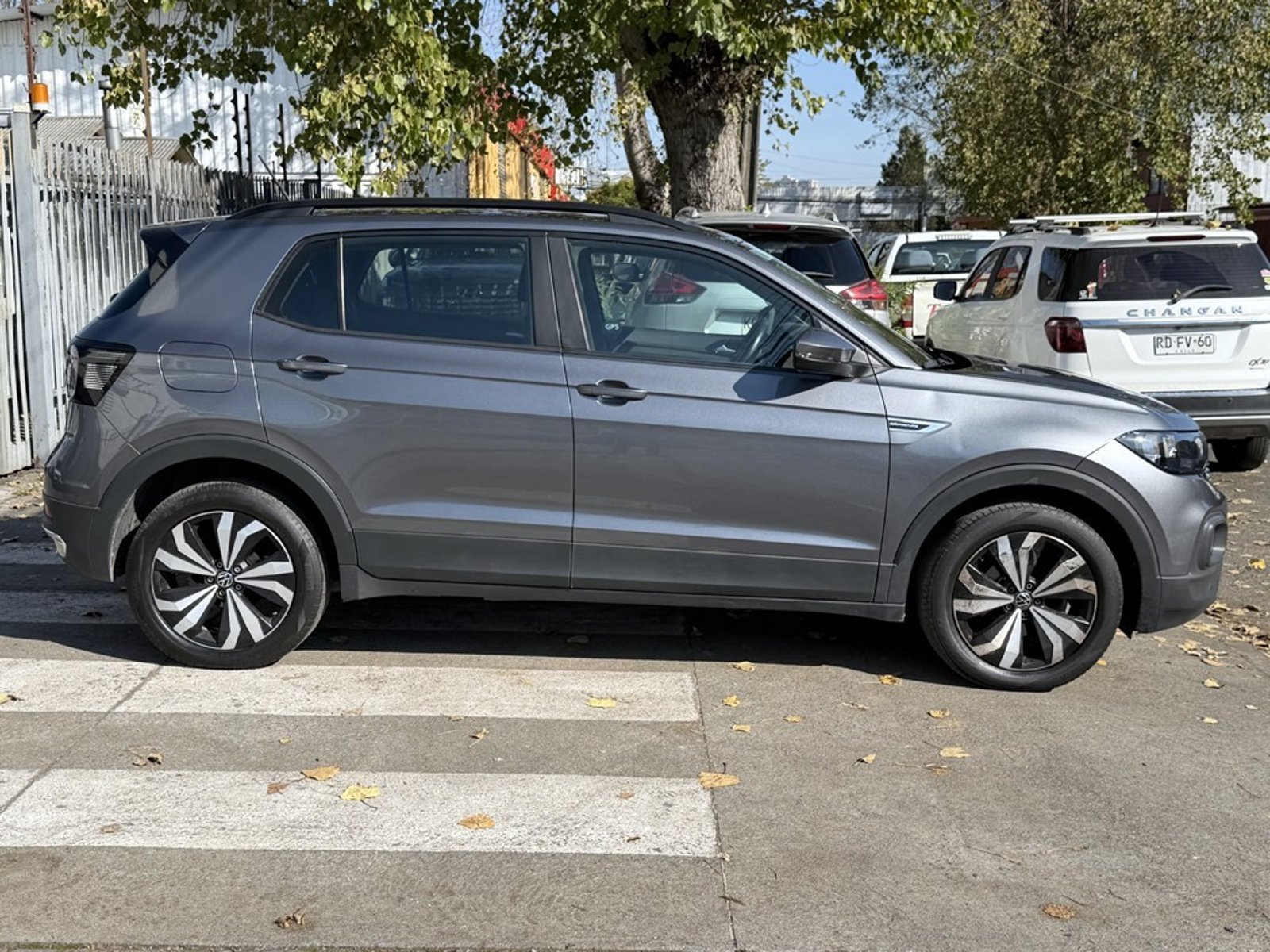 Volkswagen T-CROSS 1.0 TSI COMFORTLINE AT 2024 - Foto 4 de 20