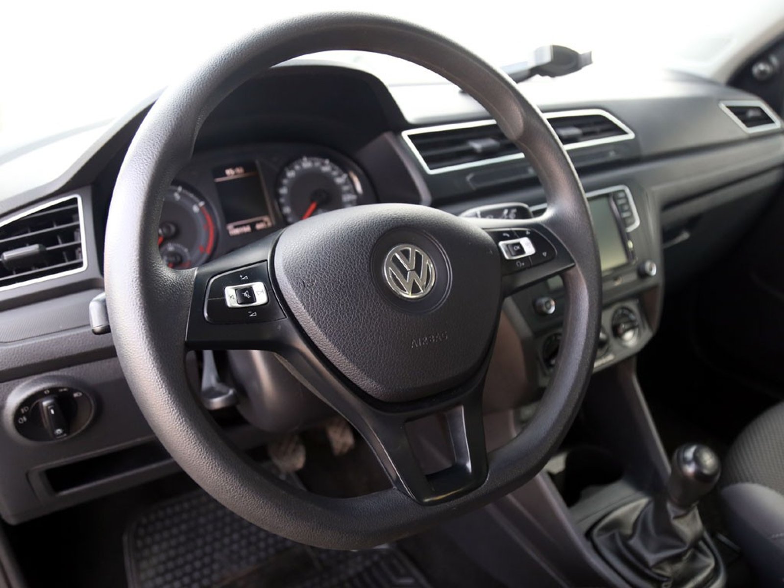 VOLKSWAGEN SAVEIRO CAB EXT 1.6 MT 2021 - Imagen 12 de 20