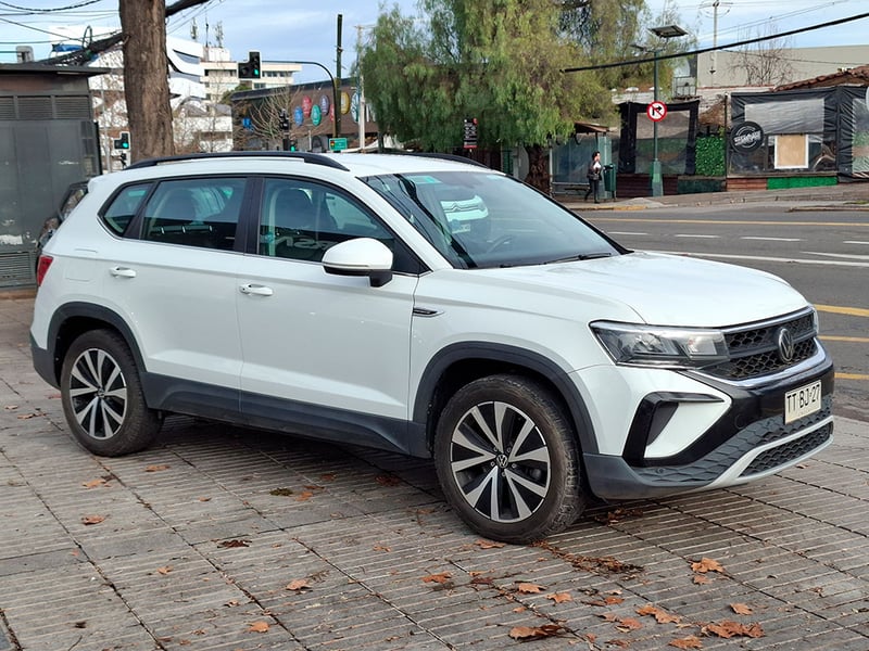 Volkswagen TAOS 1.4 TSI CONFORTLINE 2025 - Imagen 3 de 20