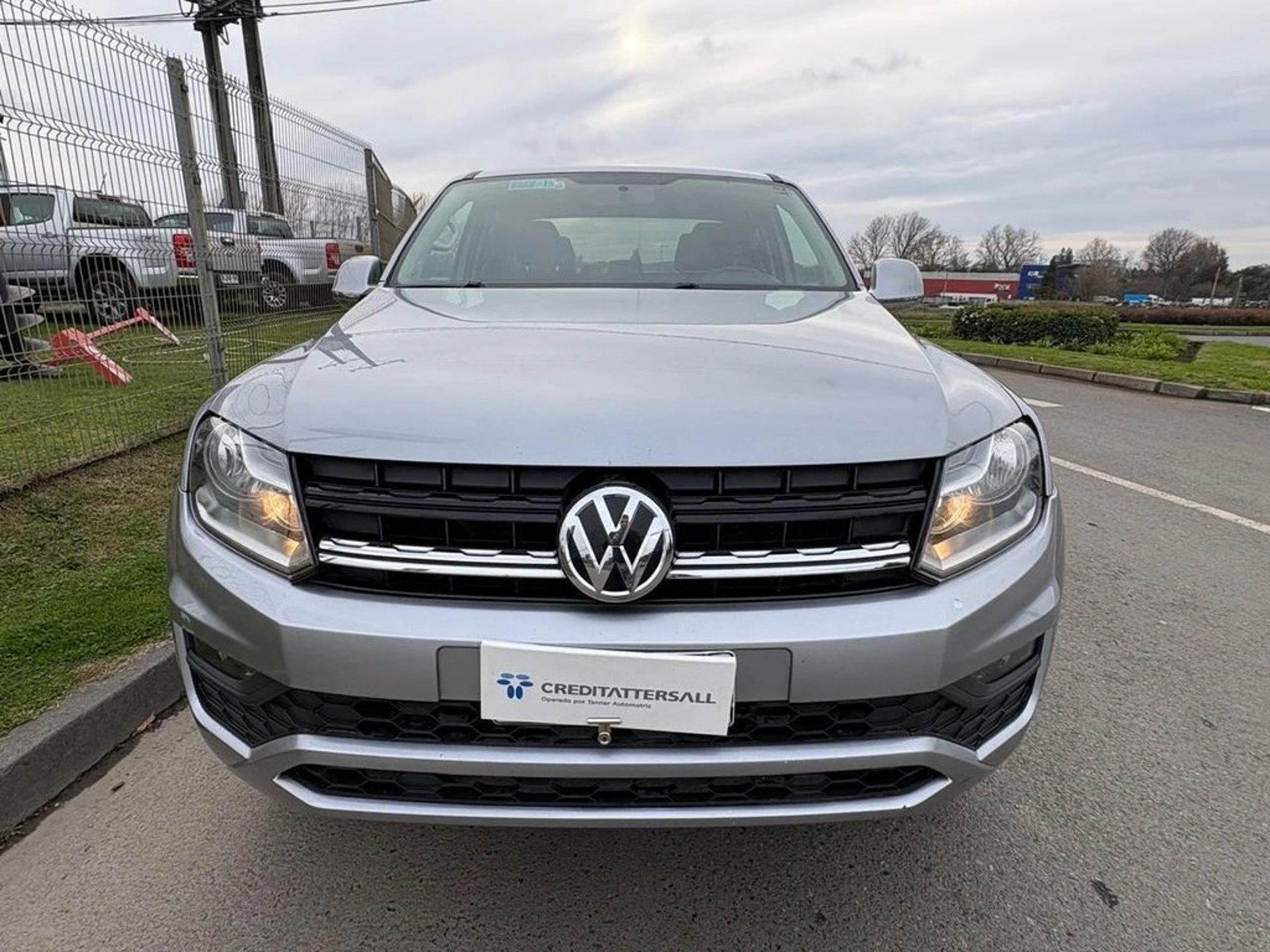 Volkswagen AMAROK COMFORTLINE 4X4 AUT. 2022 - Foto 2 de 13