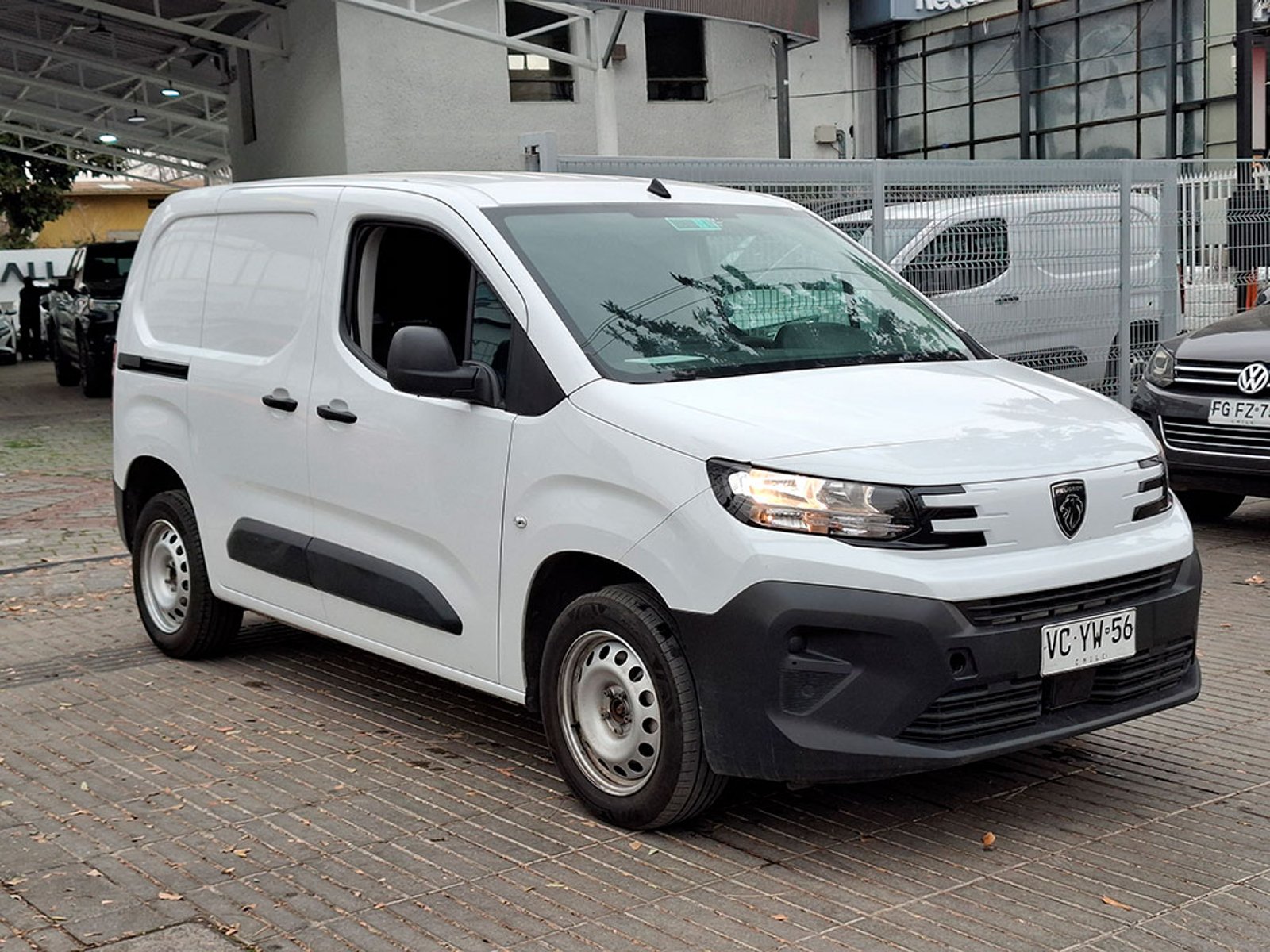 Peugeot PARTNER PARTNER L1 1.5 Diesel 4X2 T/M 2025 - Imagen 3 de 20