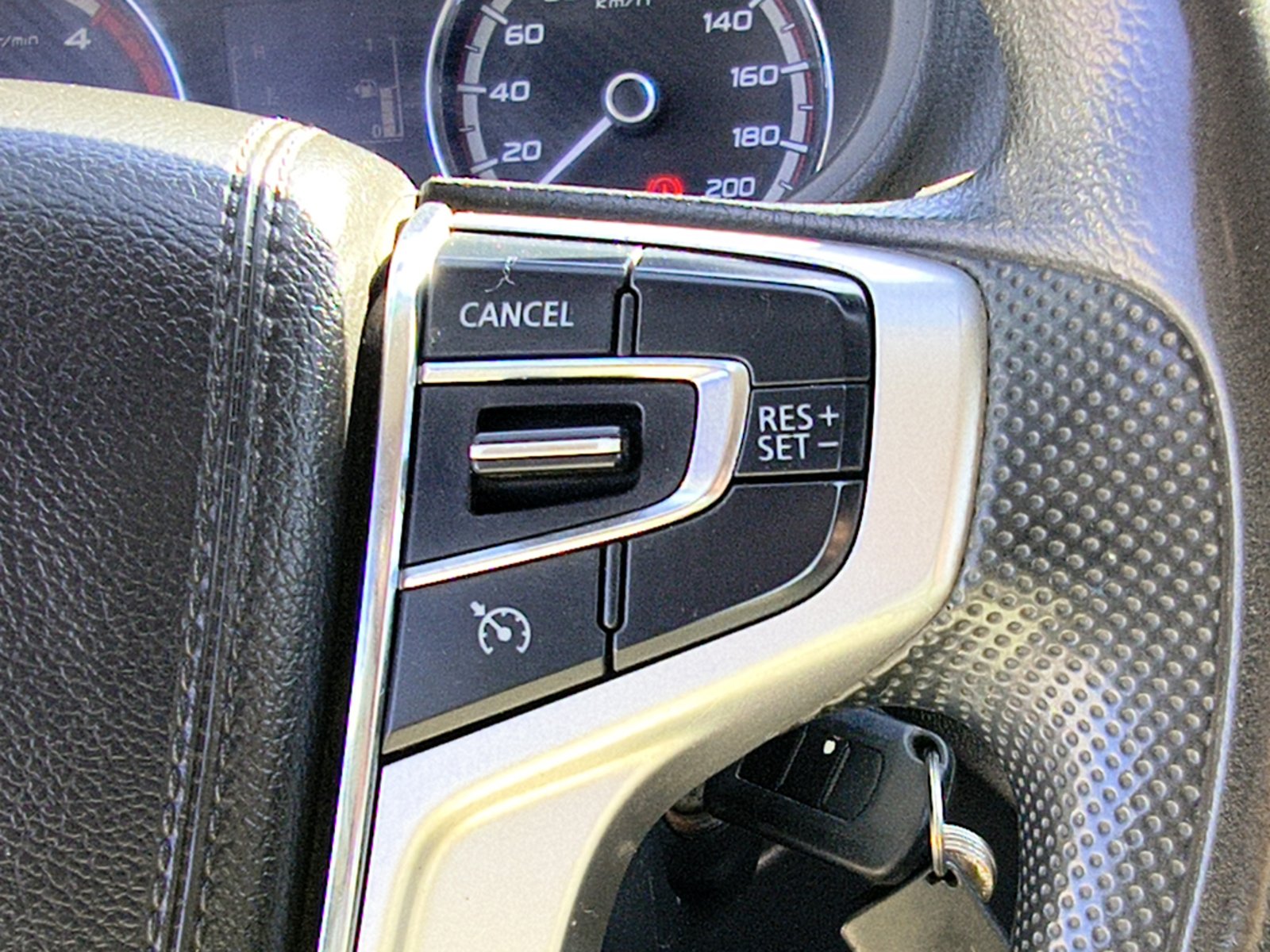 Mitsubishi L200 L200 KATANA 2.4 Diesel 4x2 T/M 2022 - Imagen 12 de 19