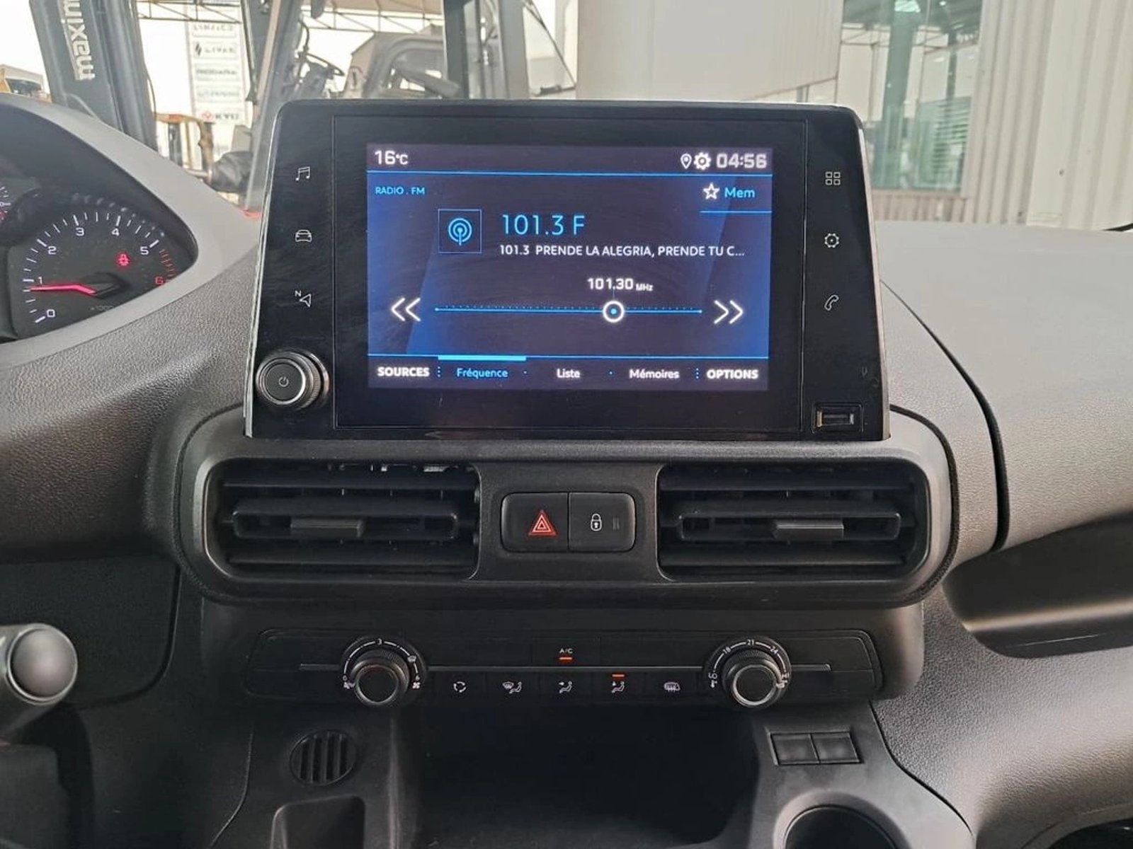 Peugeot PARTNER L1 1.5 HDI 4X2 MT 2024 - Imagen 17 de 19