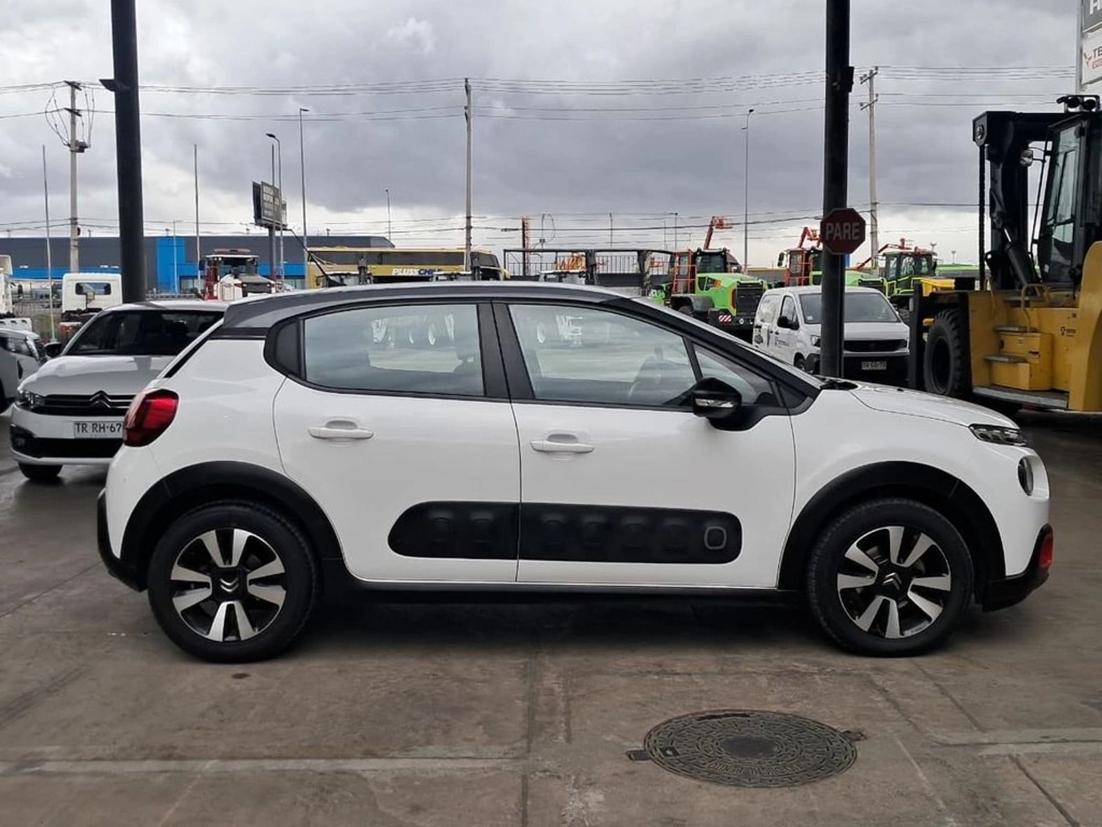 CITROEN C3 1.2 SHINE AT 2018 - Foto 4 de 20