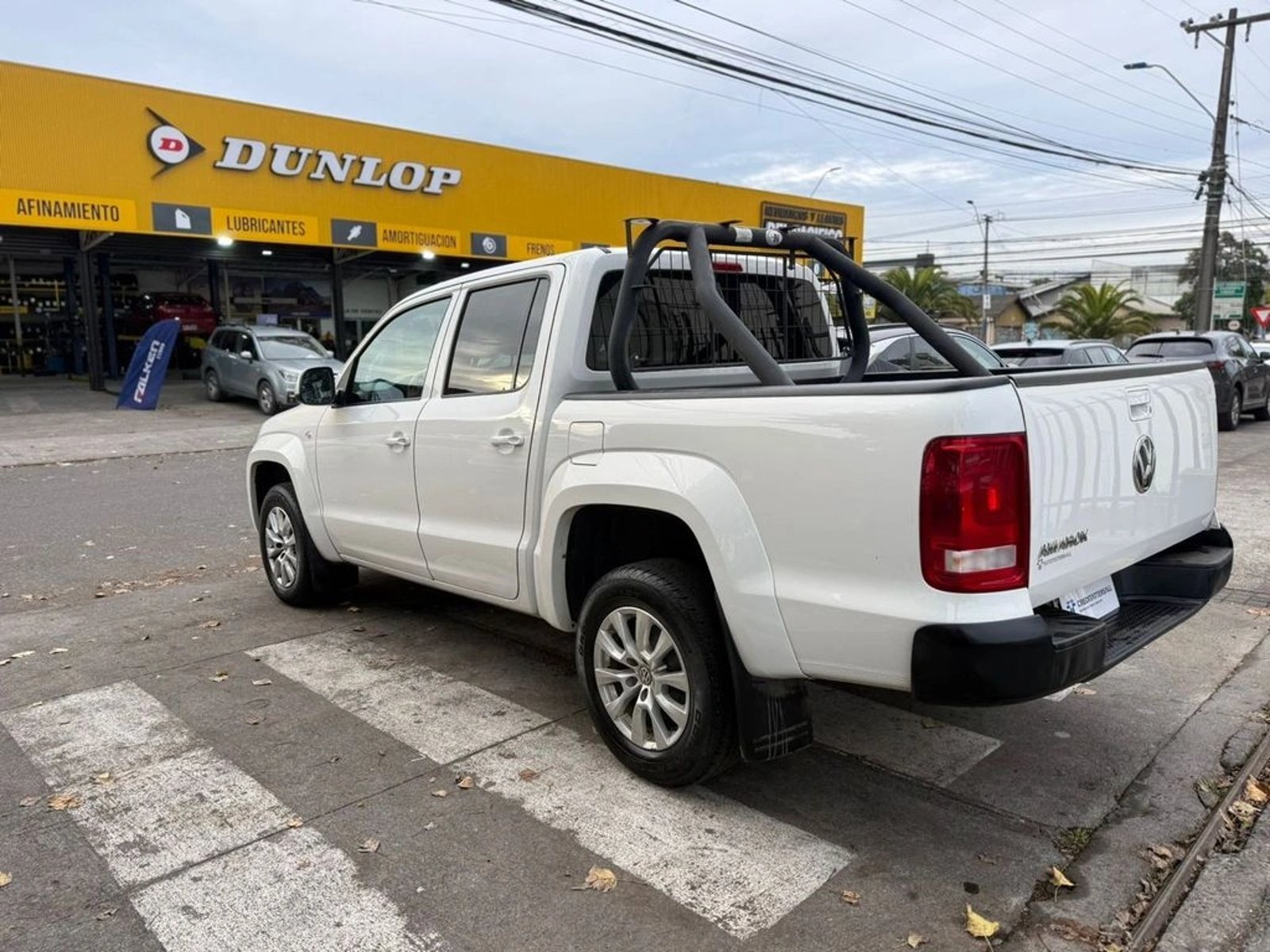 VOLKSWAGEN AMAROK 2.0 TRENDLINE 4X2 MT 2023 - Imagen 7 de 18