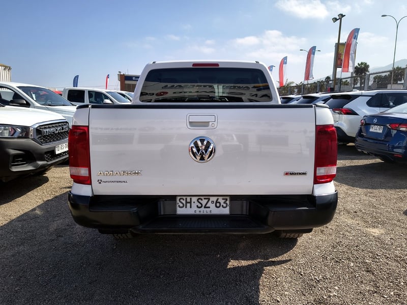 Volkswagen AMAROK TRENDLINE 4X4 2.0 2023 - Imagen 6 de 20
