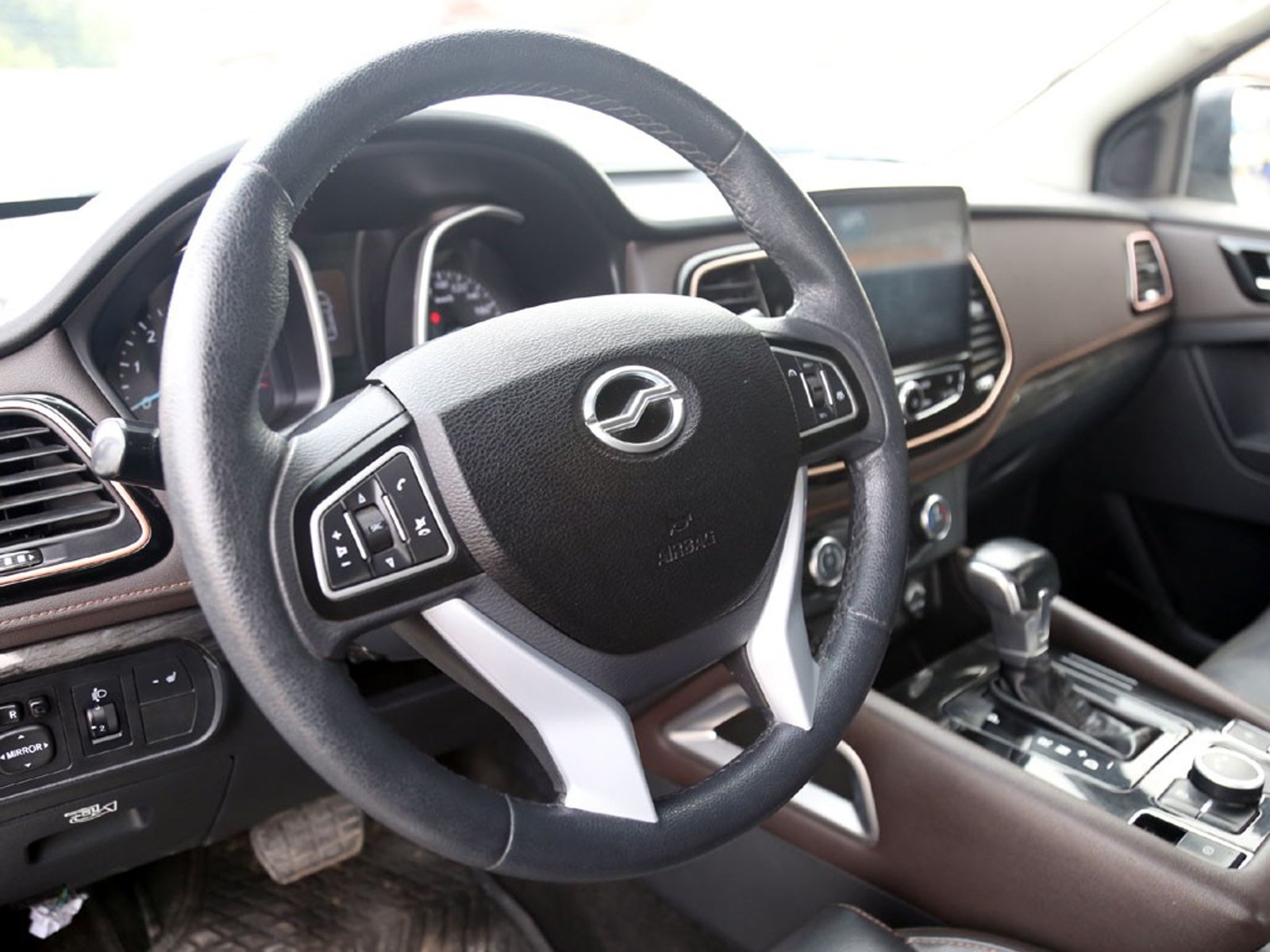 ZX AUTO TERRALORD 2.5 LUX PLUS 4X4 DIESEL AT 4P 2023 - Imagen 13 de 20