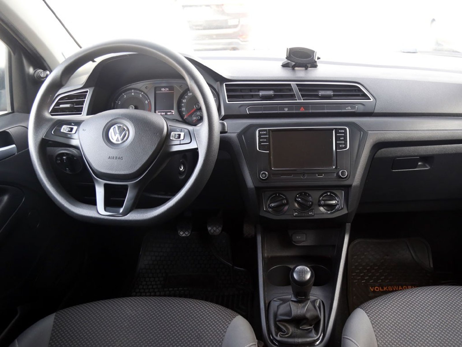 VOLKSWAGEN SAVEIRO CAB EXT 1.6 MT 2021 - Imagen 11 de 20