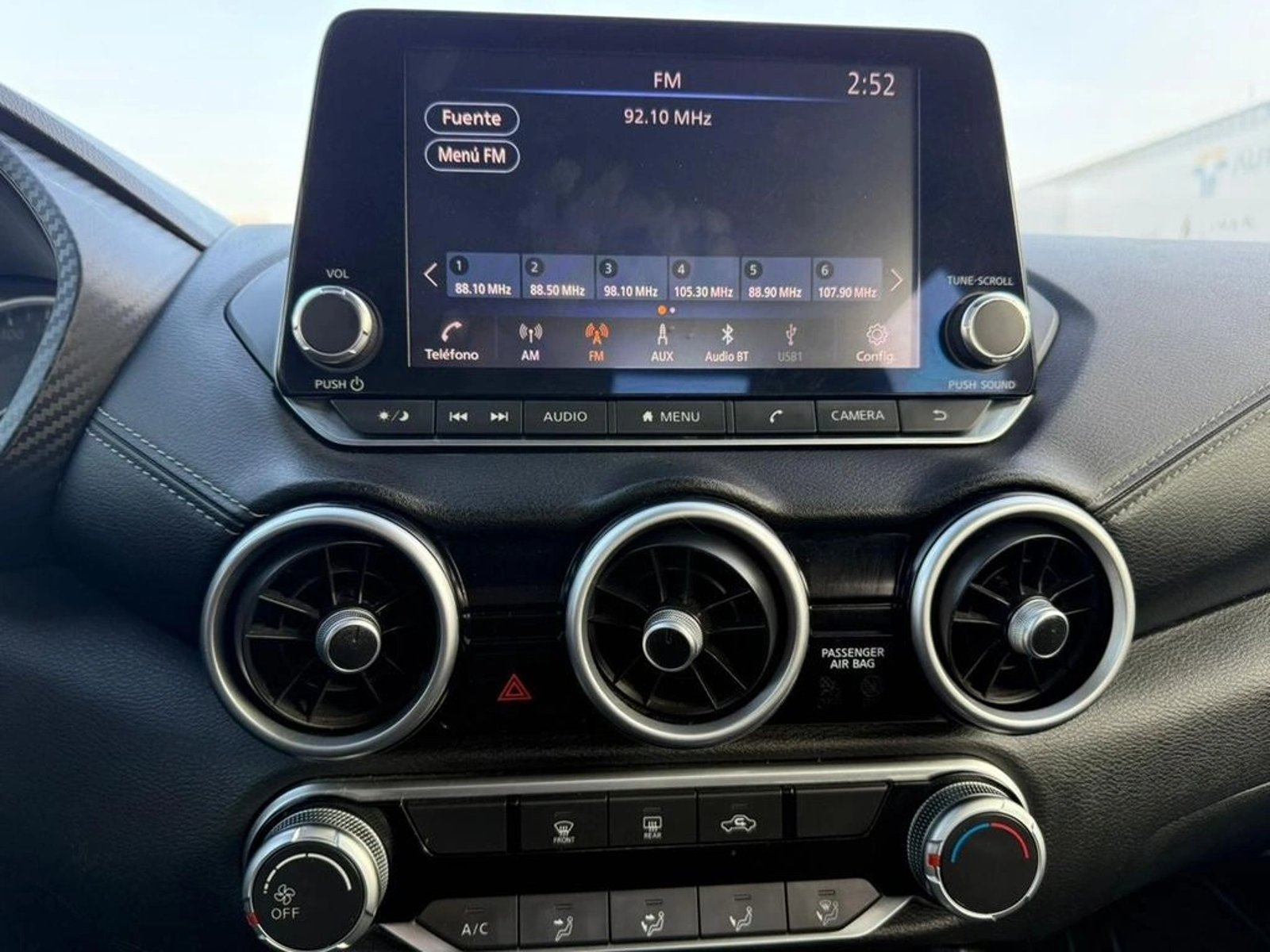 NISSAN SENTRA 2.0 SENSE 4X2 MT 4P 2023 - Imagen 12 de 14