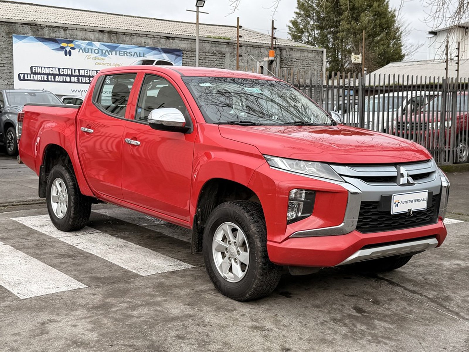Mitsubishi L200 Katana CRT 2023 - Foto 3 de 20