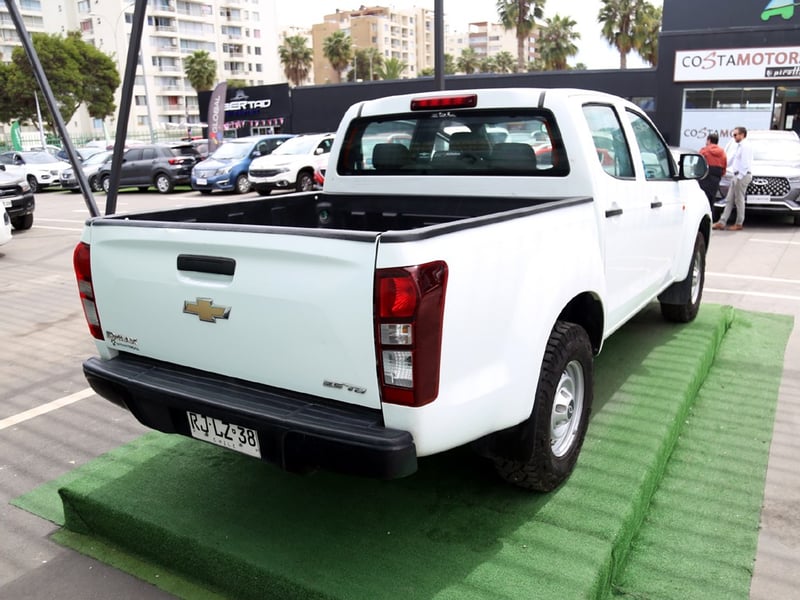Chevrolet D-MAX 2.5 4X2 MT 2022 - Imagen 7 de 20