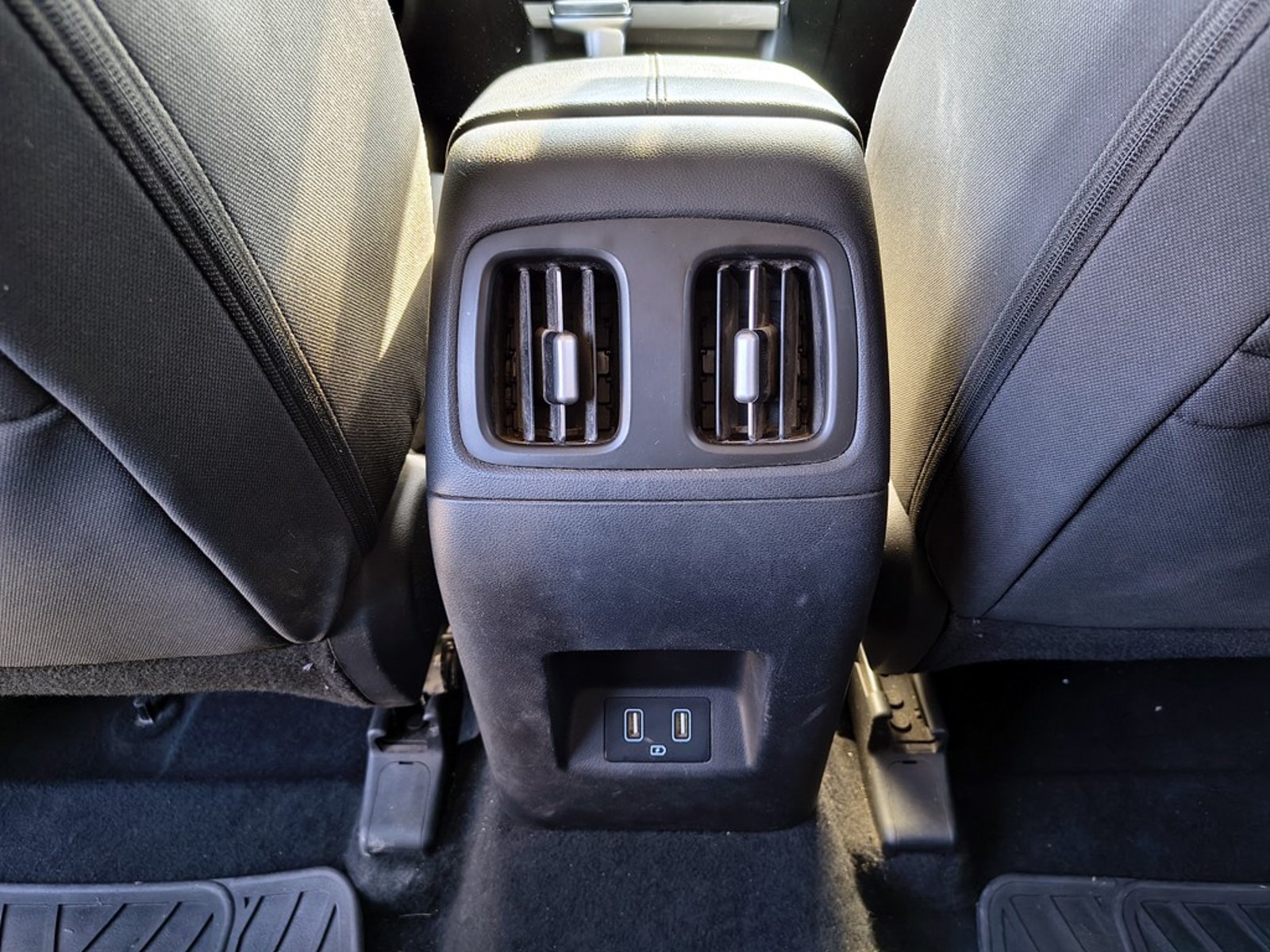 HYUNDAI TUCSON 2.0 Gasolina 4x4 T/A 2024 - Imagen 17 de 20