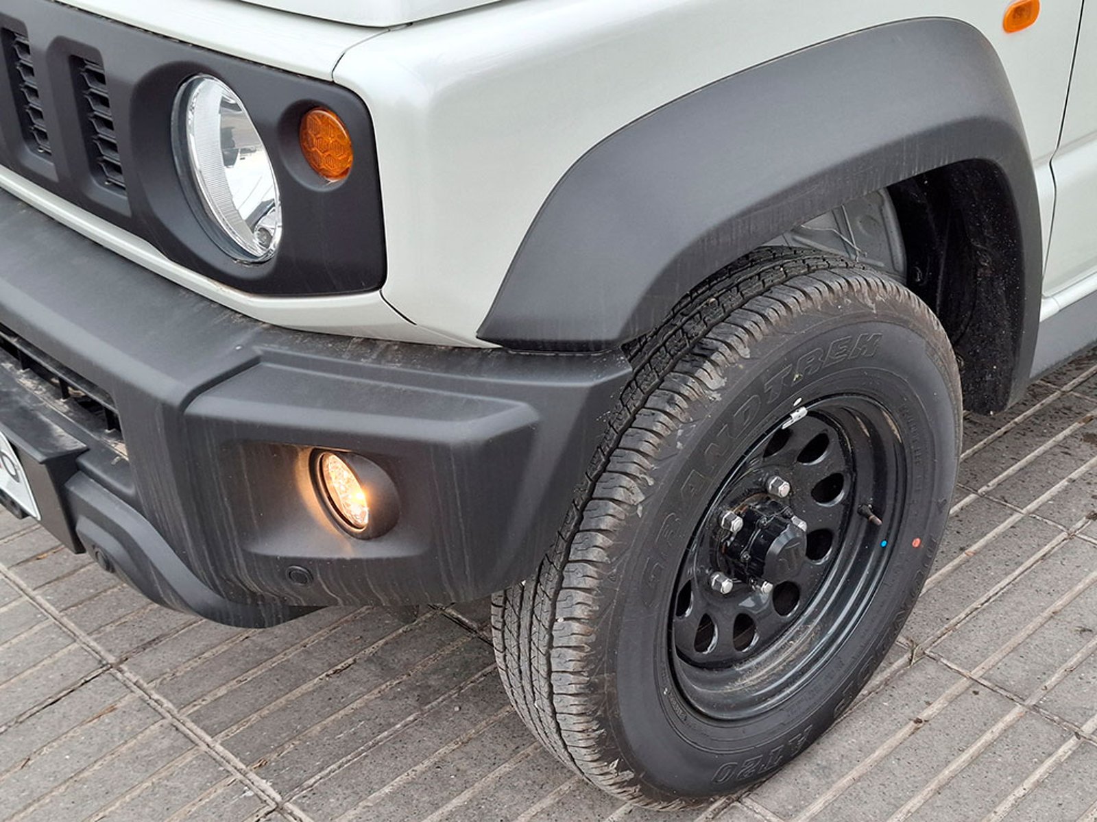 Suzuki JIMNY GL WINCHE MT 4X4 2026 - Imagen 7 de 20