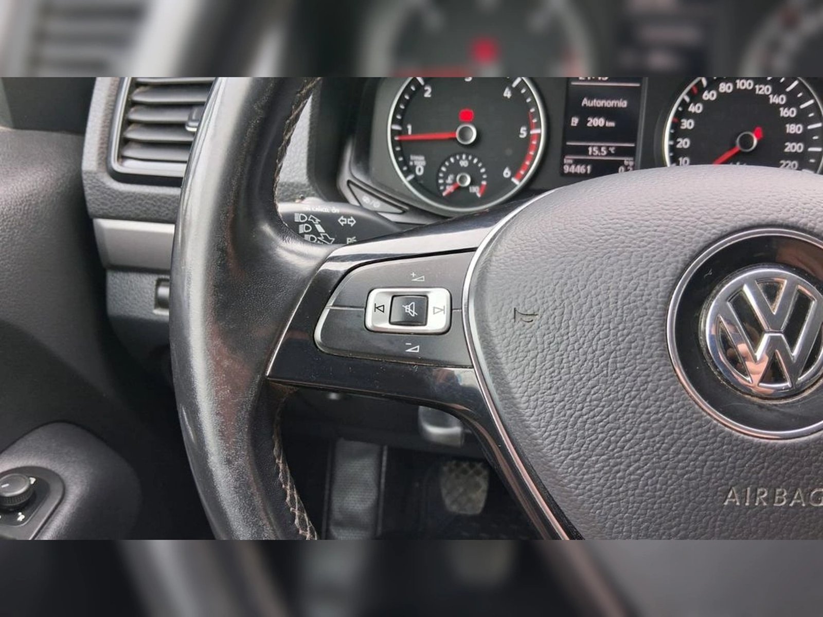 VOLKSWAGEN AMAROK 2.0 TRENDLINE DIESEL 4MOTION 4X4 DOB. CAB. MT 4P 2023 - Imagen 11 de 19