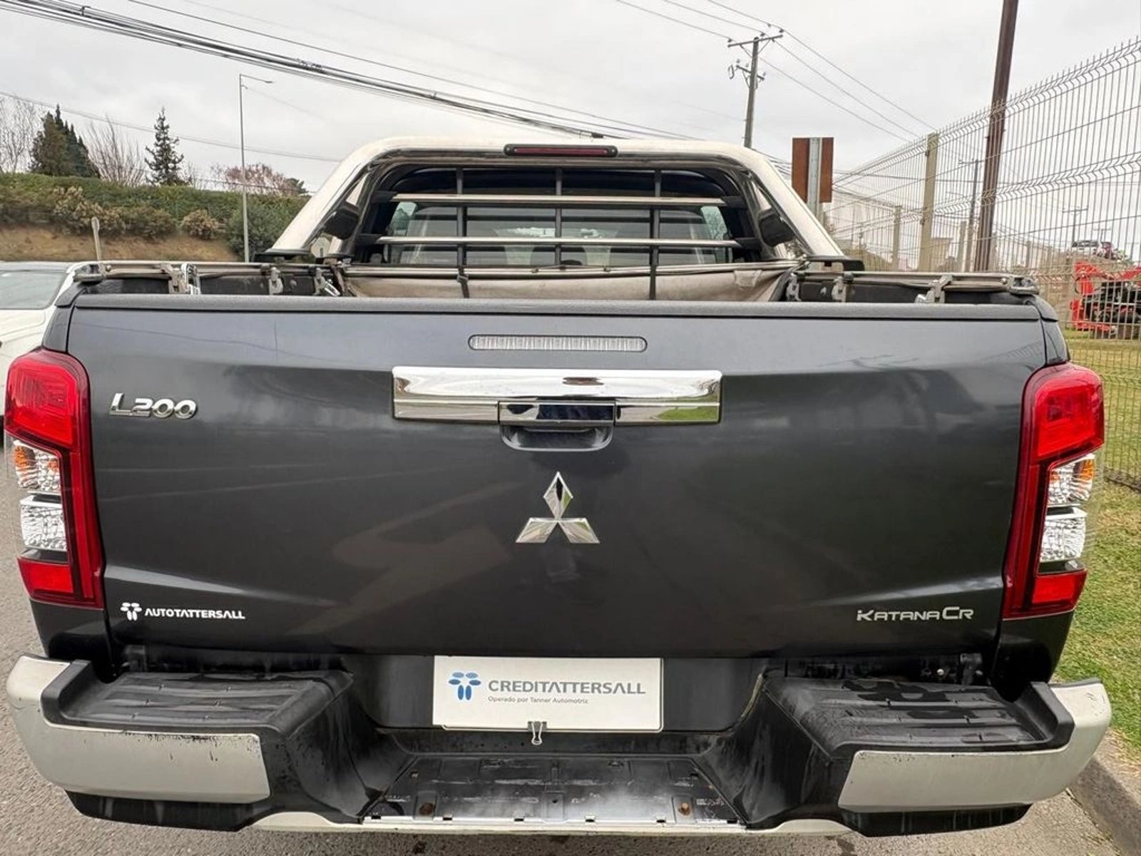 MITSUBISHI L200 KATANA CR 4X2 2022 - Imagen 6 de 11