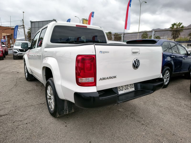 Volkswagen AMAROK 2.0 Diesel 4x2 T/M TRENDLINE 2023 - Imagen 4 de 20