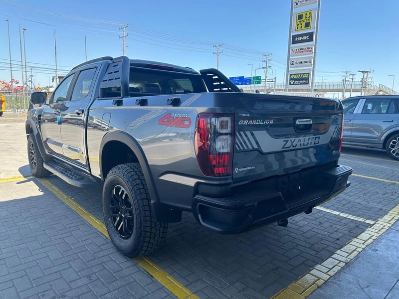 ZX Auto GRAND LION LUX XL DIESEL 4X4 AT 2.3 E6 2026 - Imagen 7 de 19